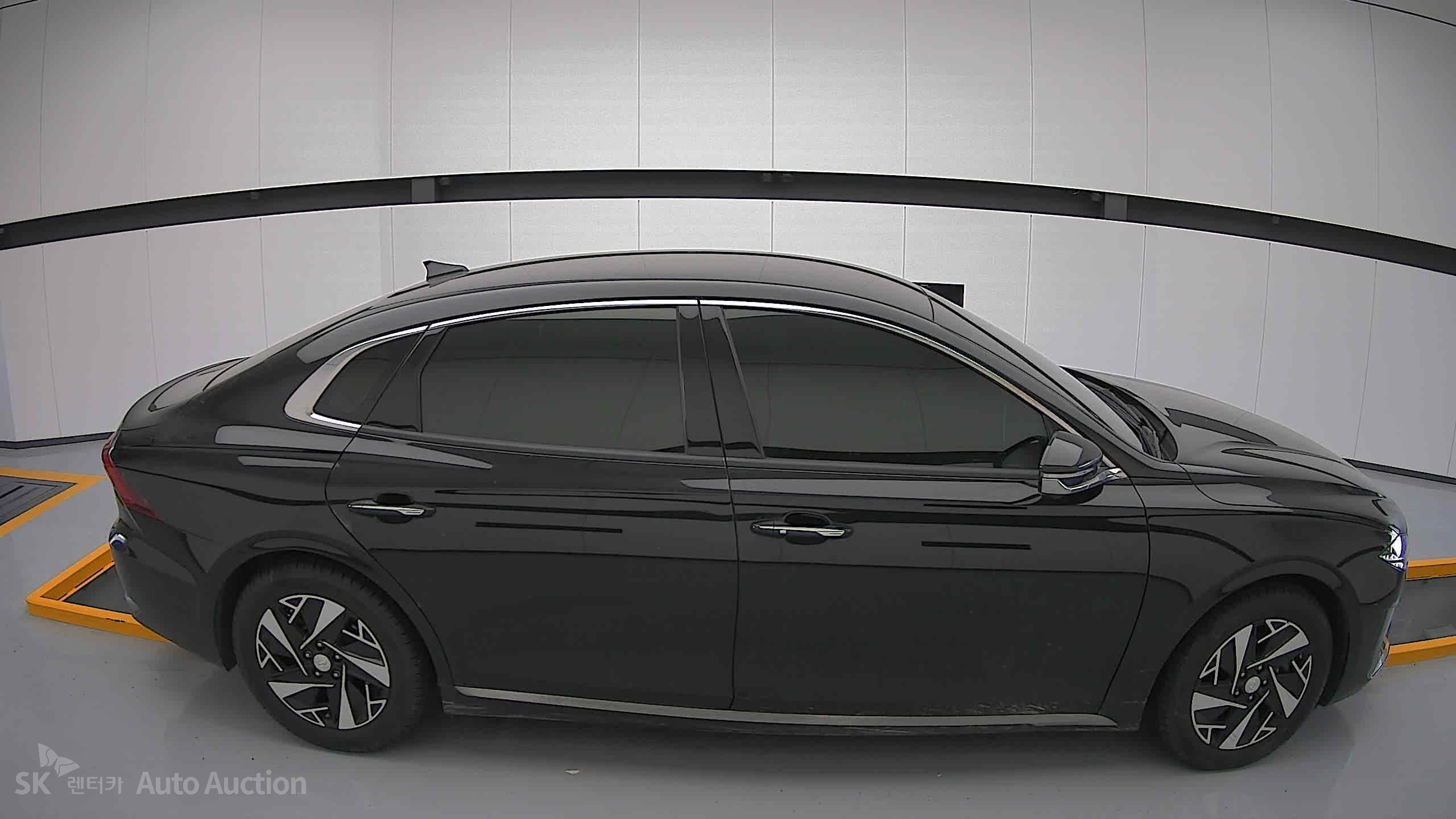 2022 - hyundai grandeur