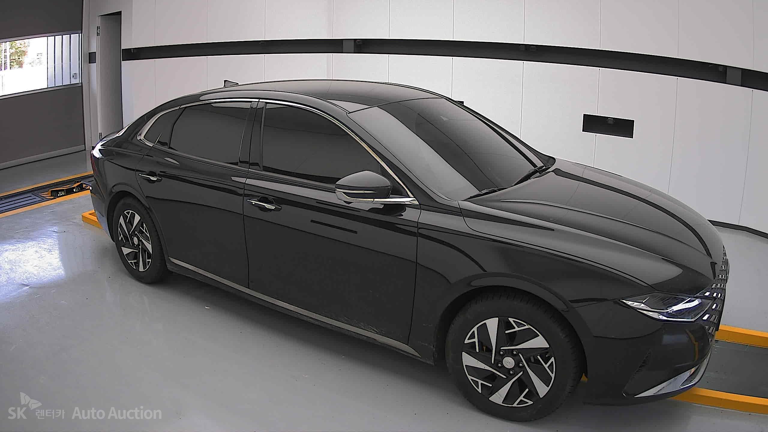 2022 - hyundai grandeur
