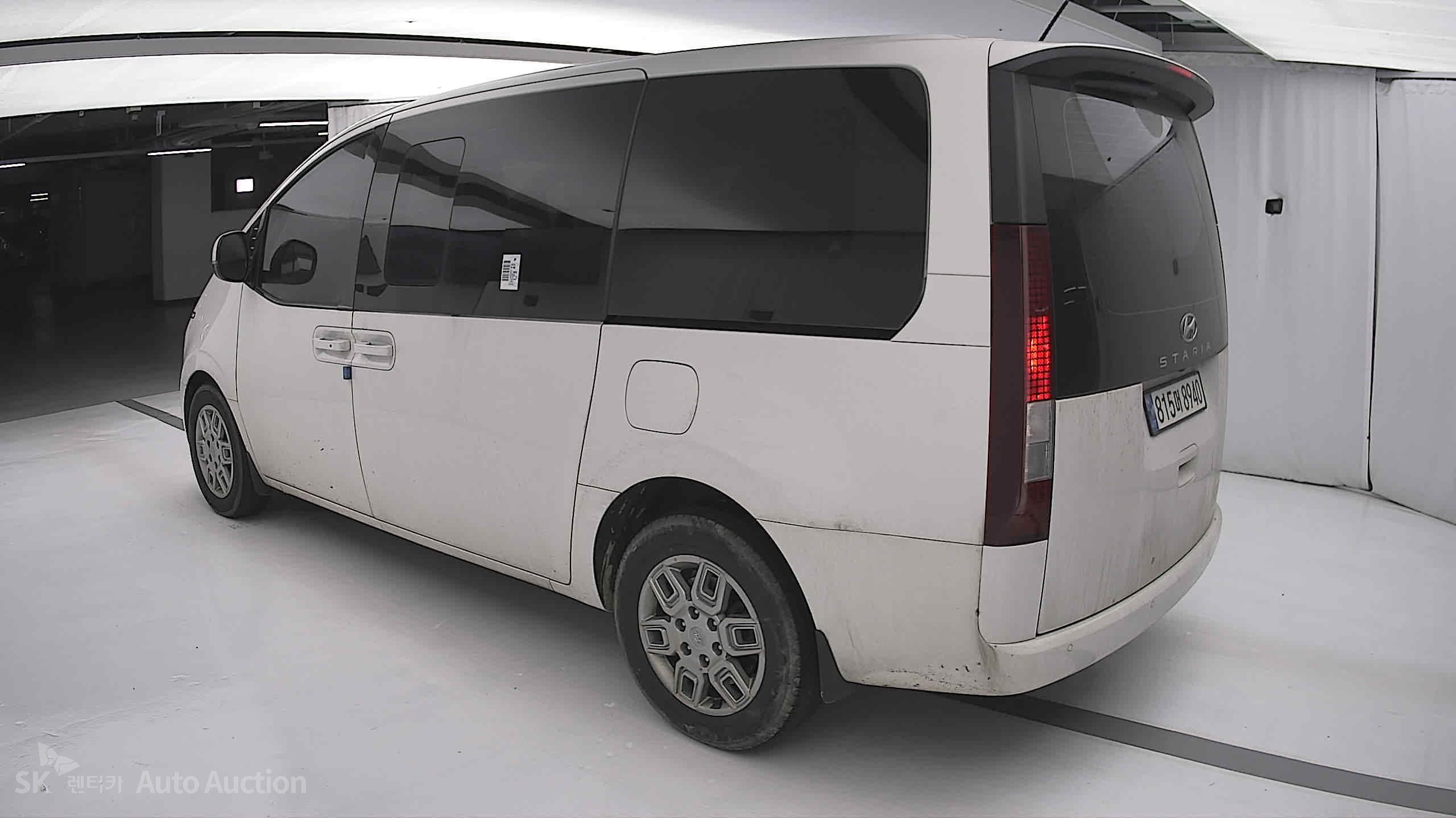 2023 - hyundai staria