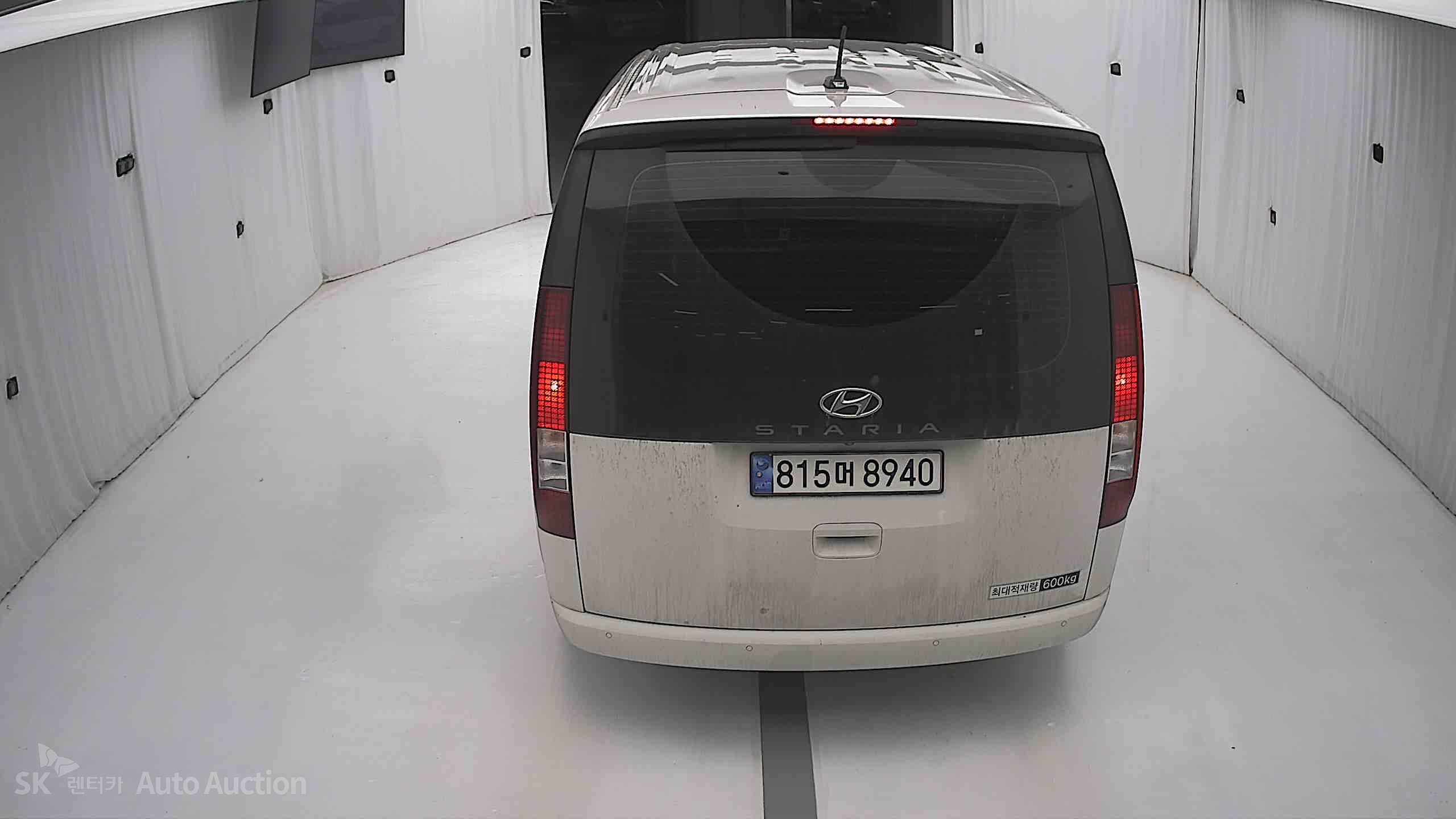 2023 - hyundai staria