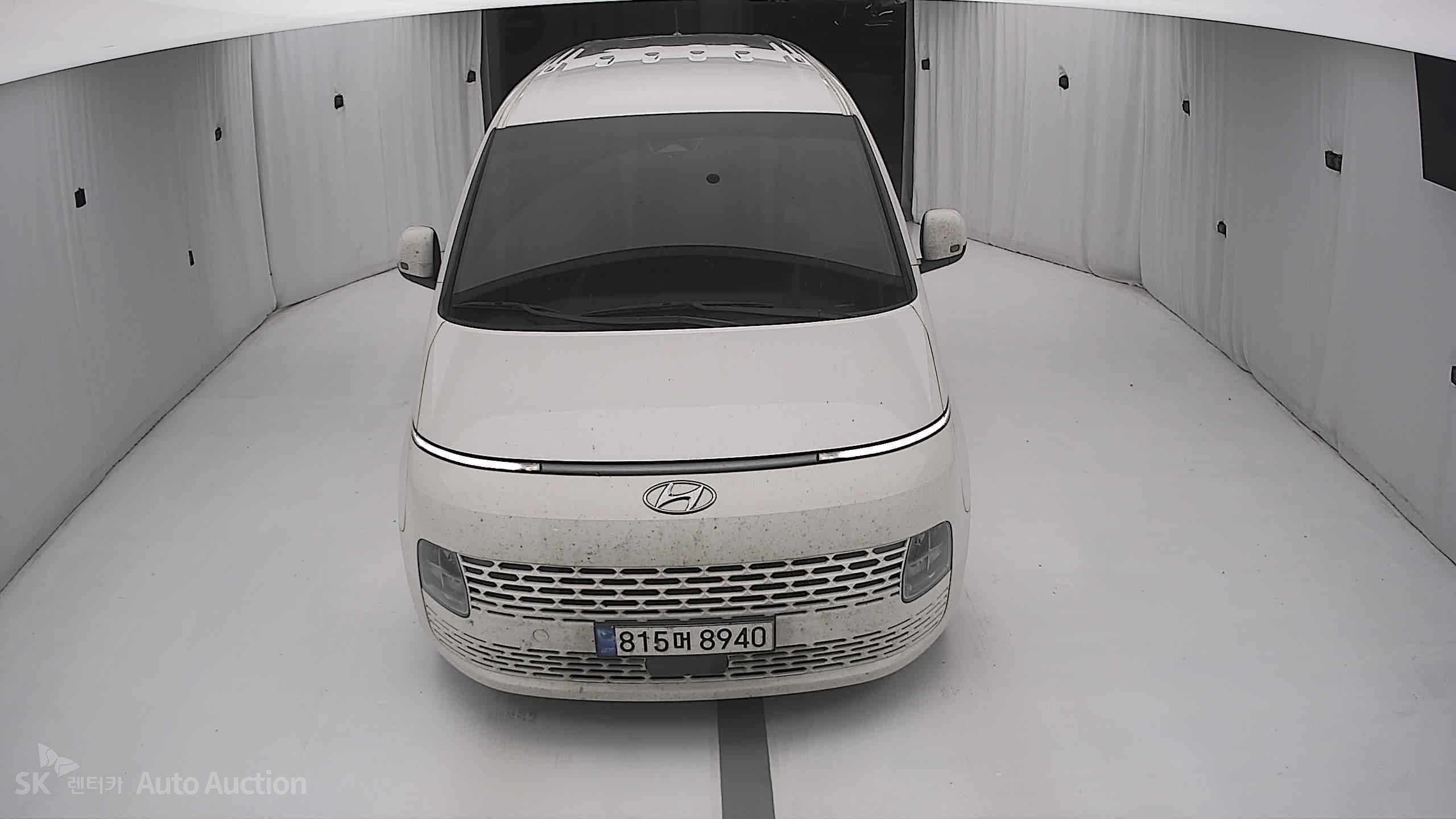 2023 - hyundai staria