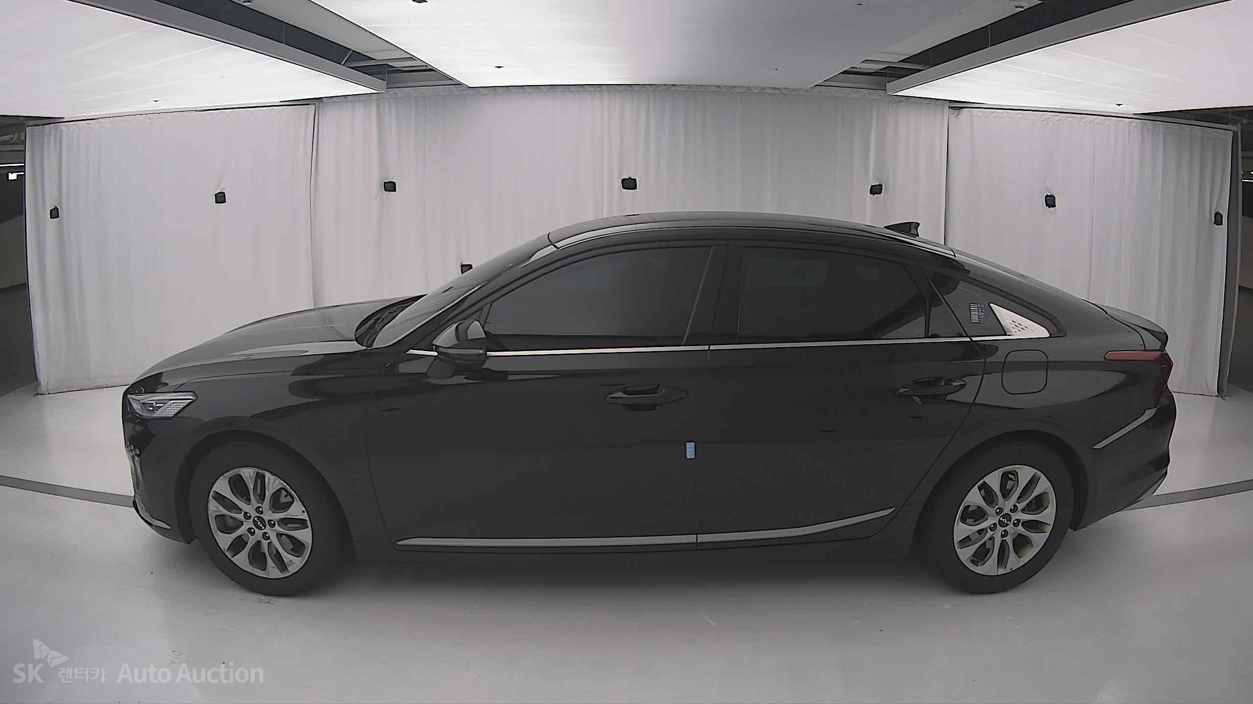 2023 - kia k8