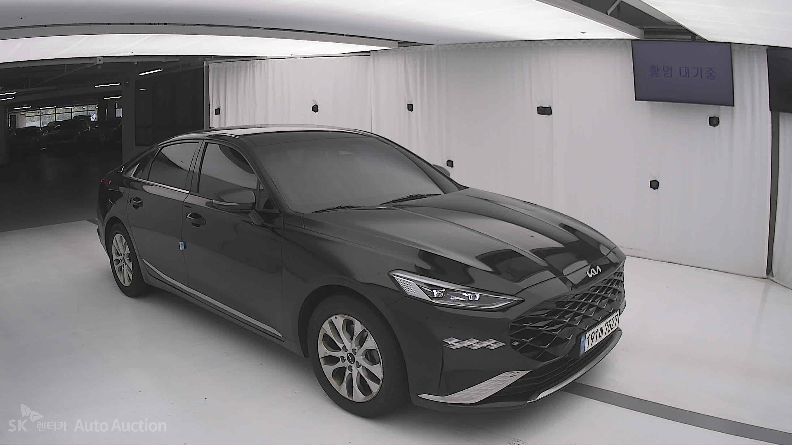 2023 - kia k8