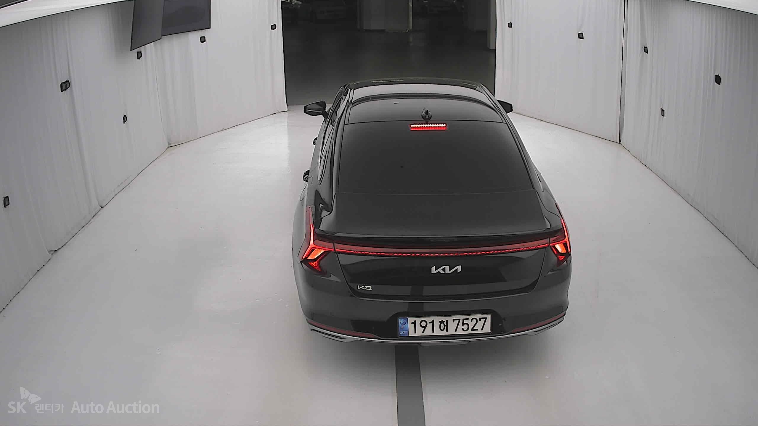 2023 - kia k8