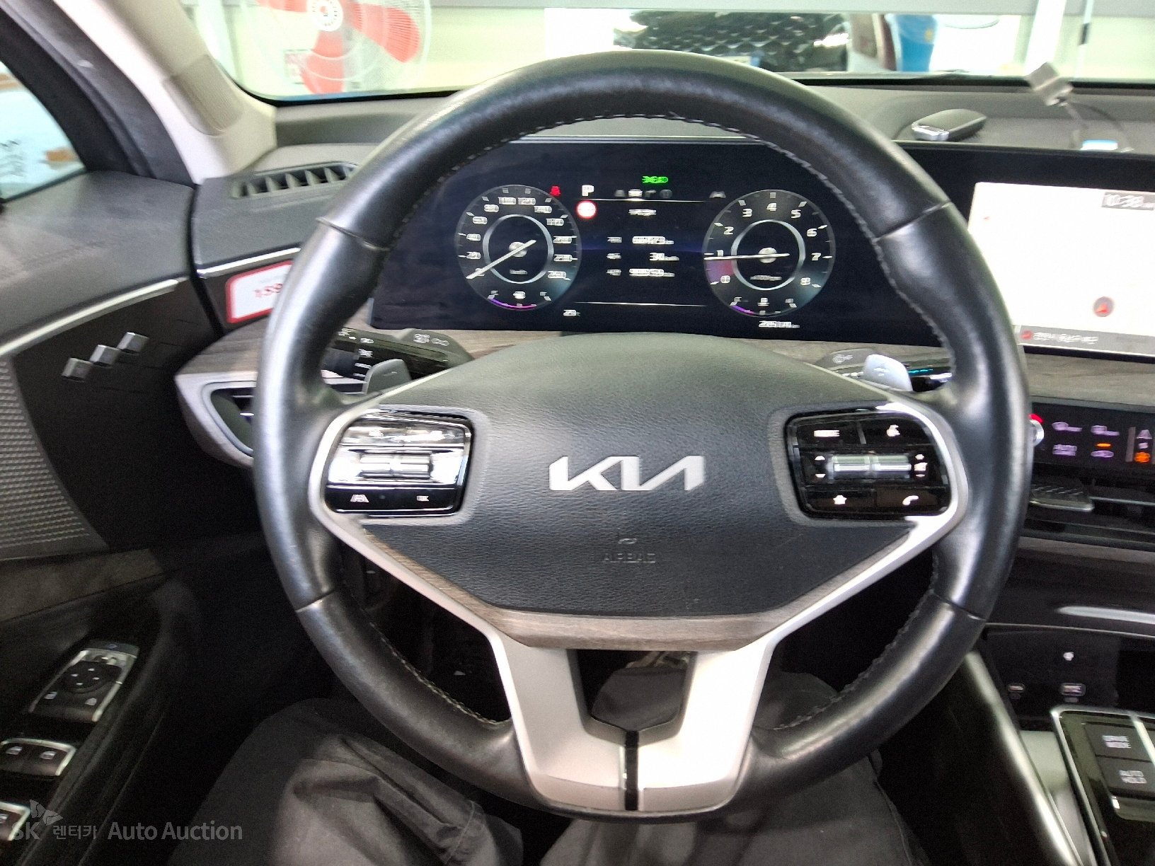 2023 - kia k8