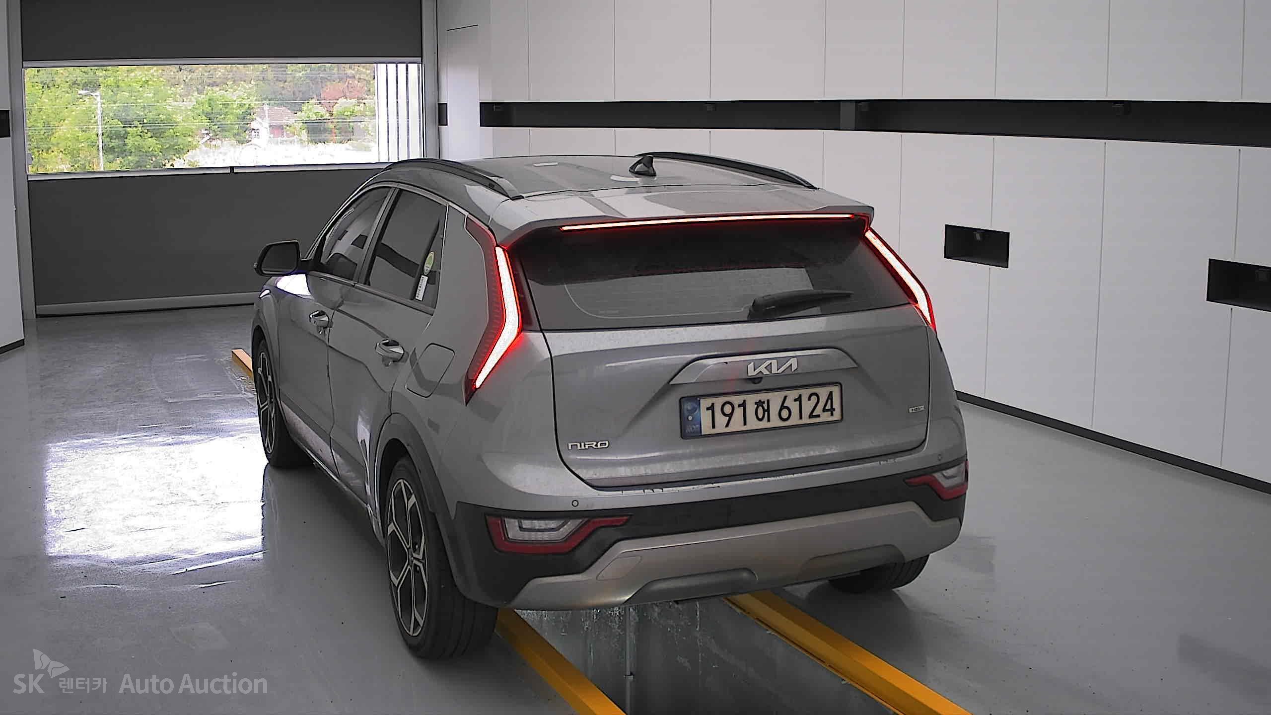 2022 - kia all-new niro