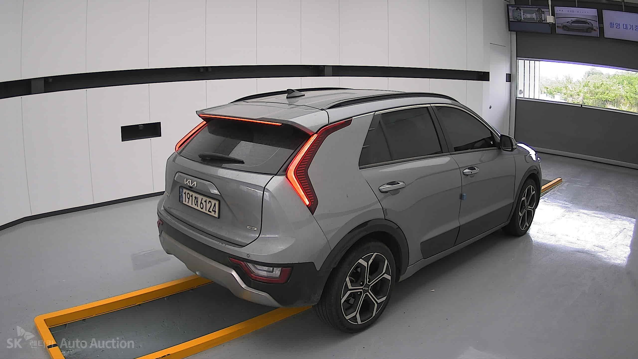 2022 - kia all-new niro