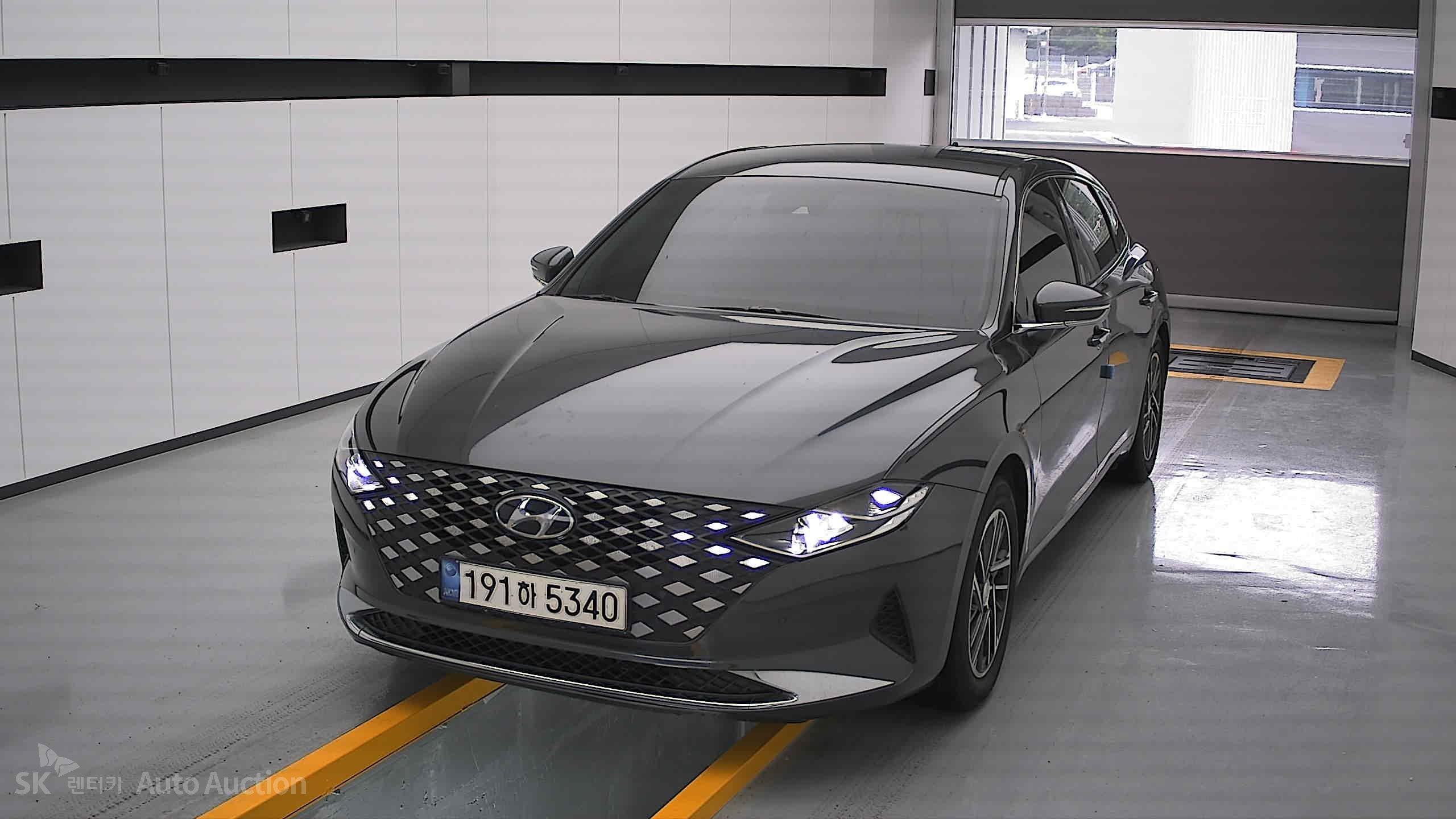 2022 - hyundai grandeur