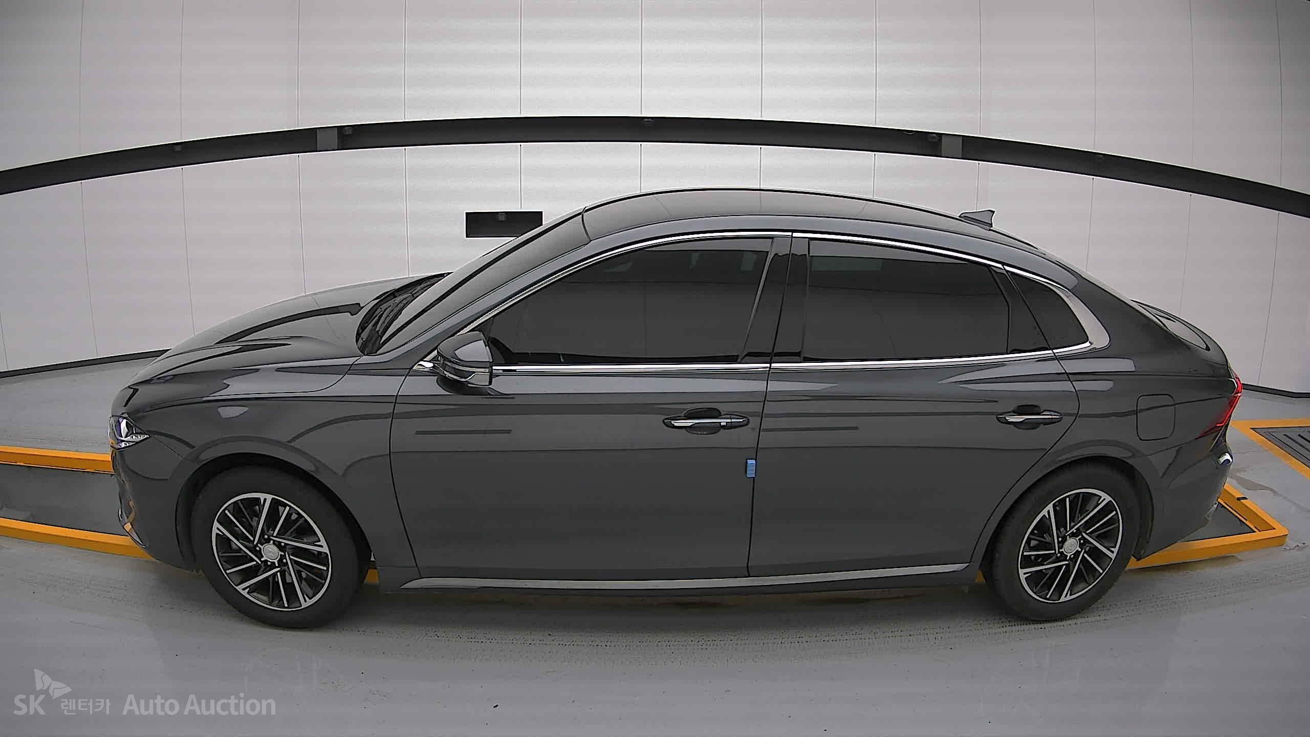 2022 - hyundai grandeur