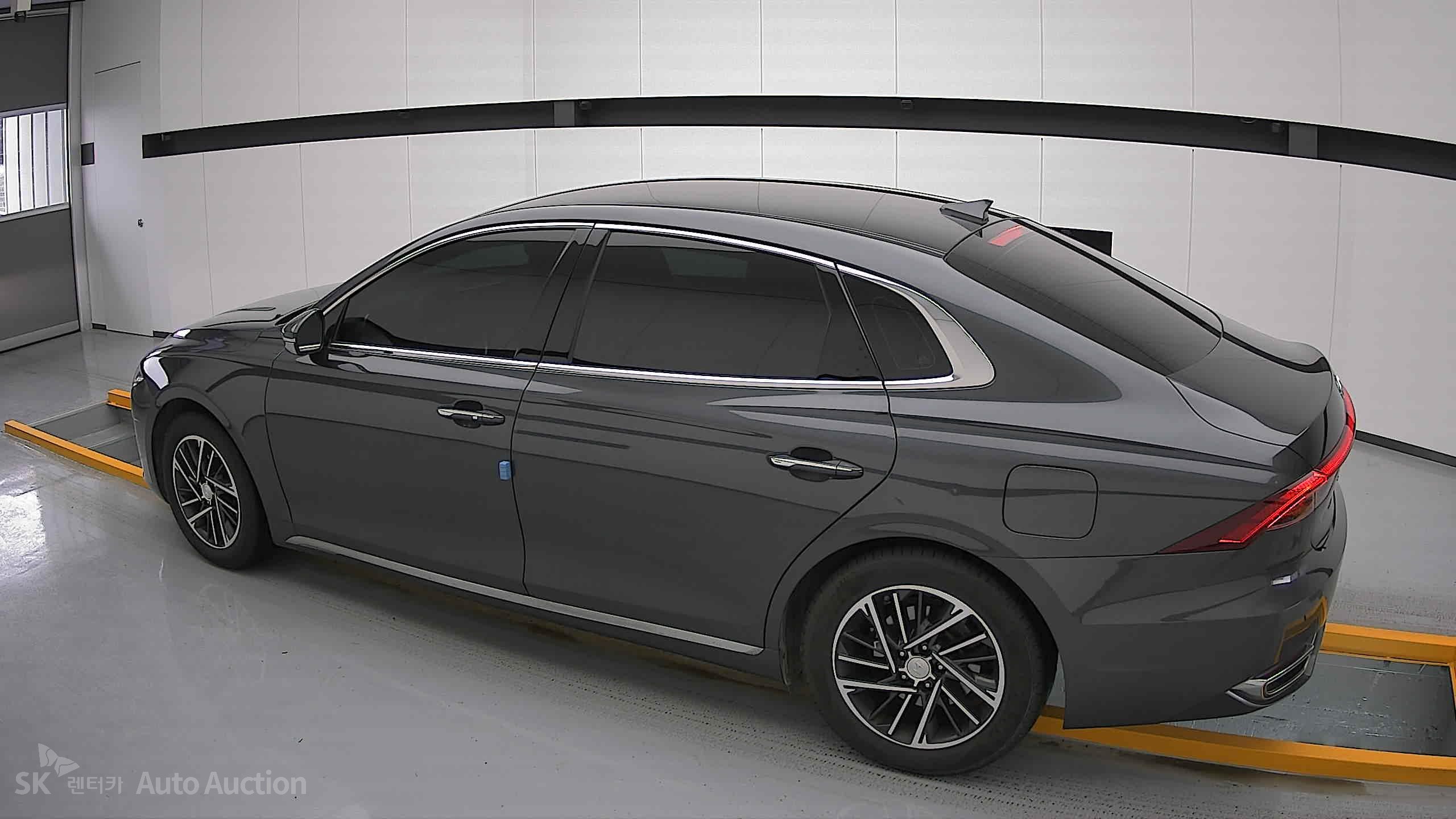 2022 - hyundai grandeur