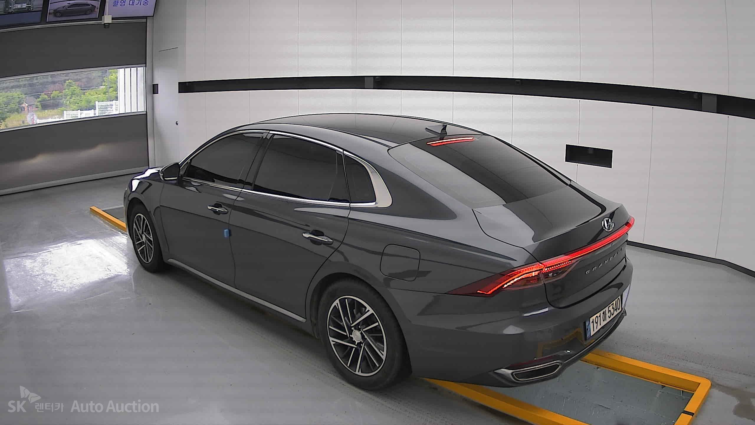2022 - hyundai grandeur