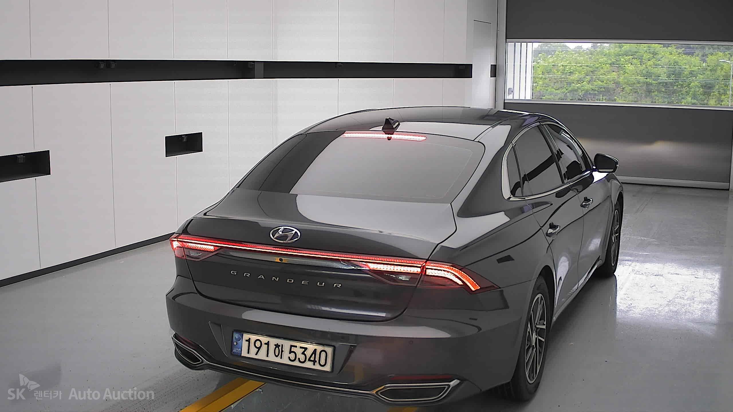 2022 - hyundai grandeur