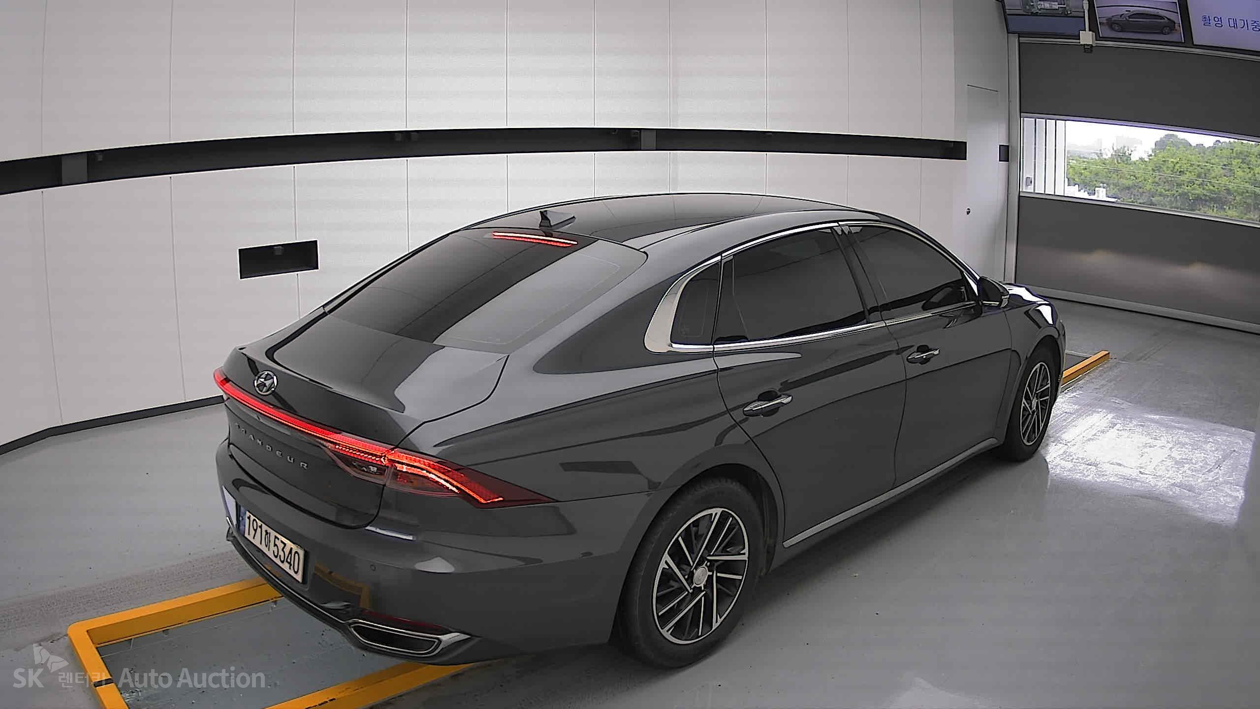2022 - hyundai grandeur
