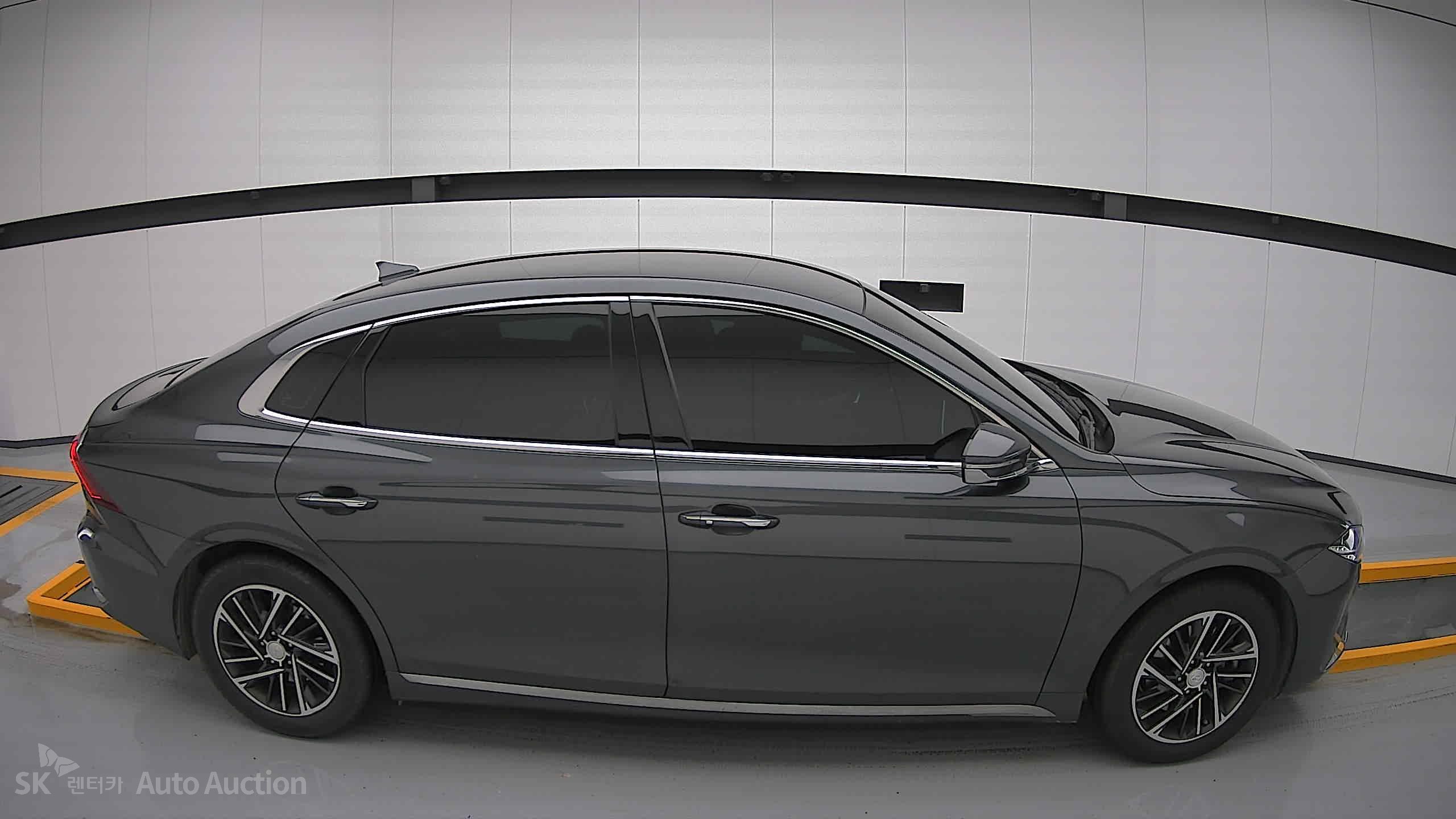 2022 - hyundai grandeur