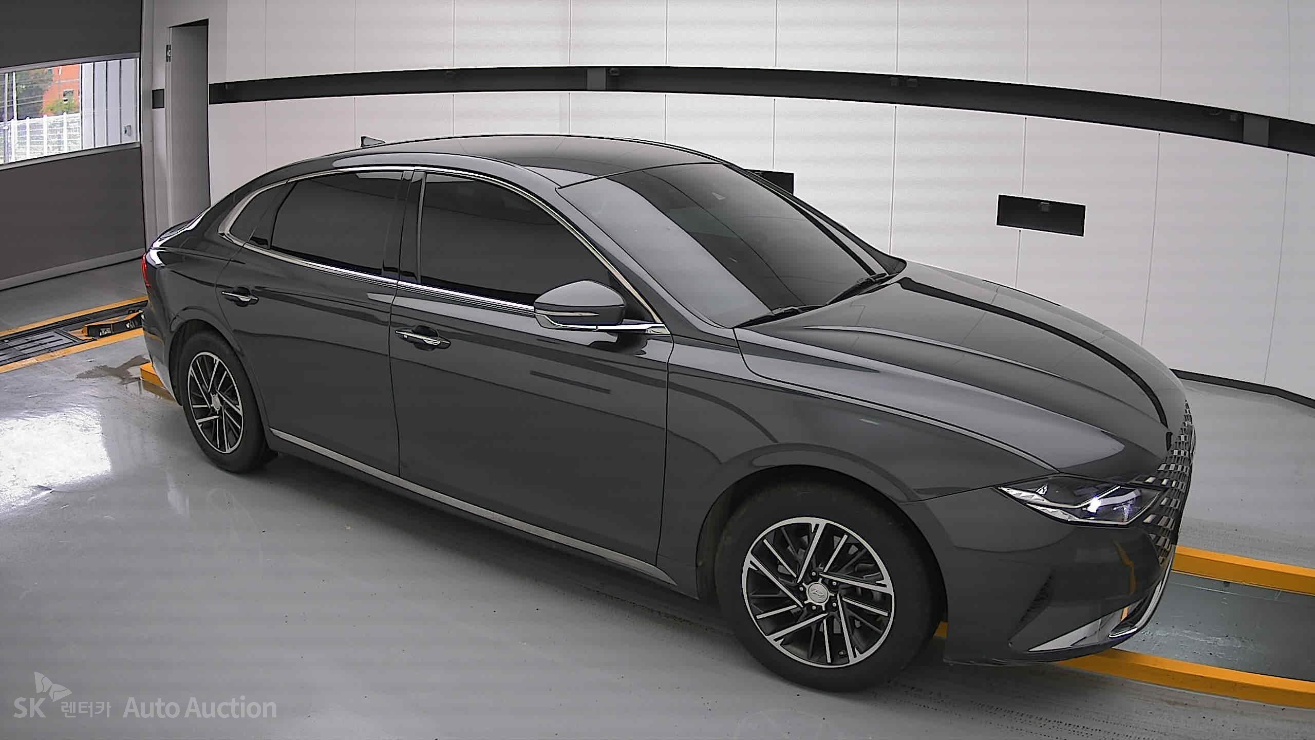 2022 - hyundai grandeur