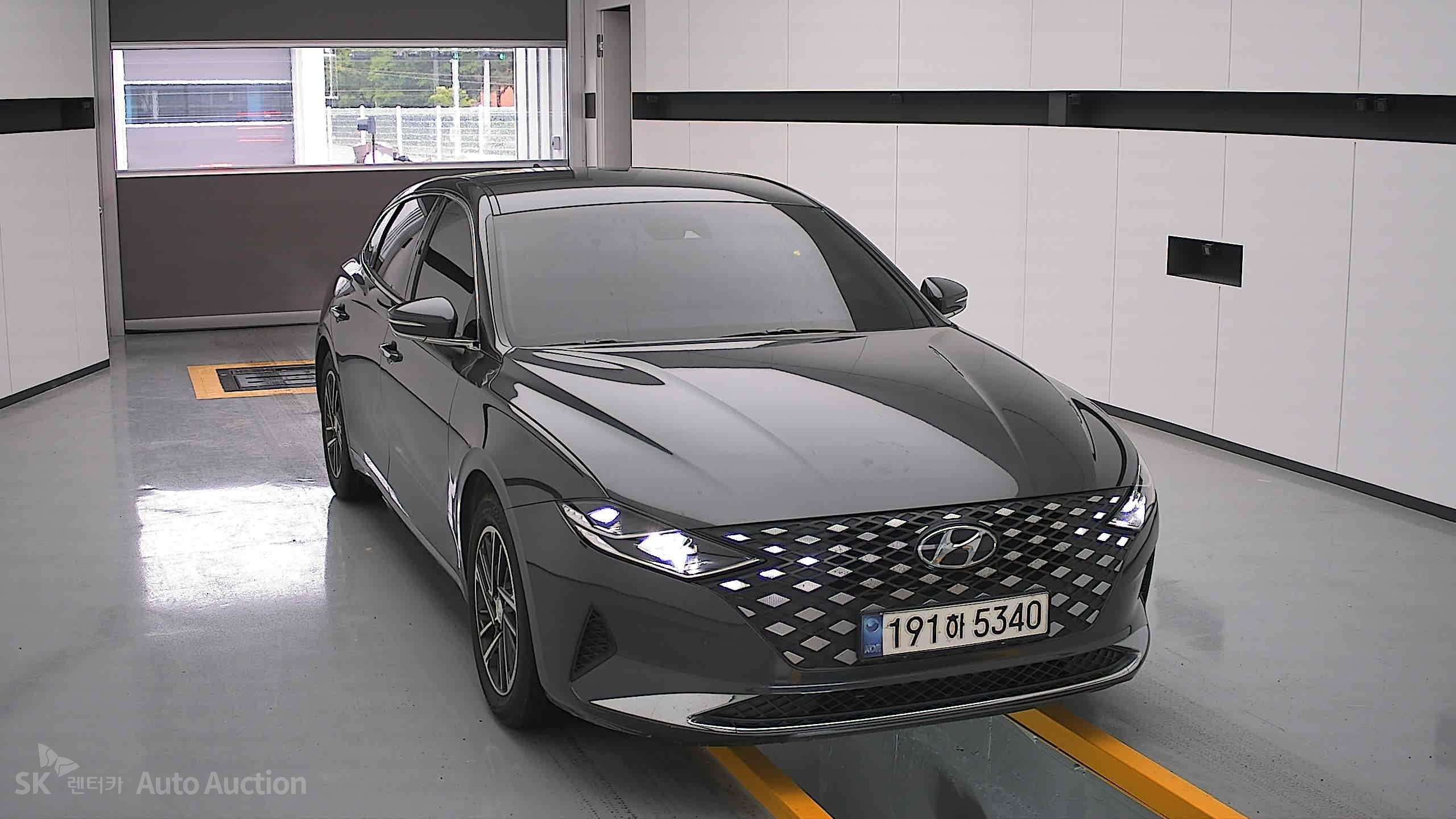 2022 - hyundai grandeur