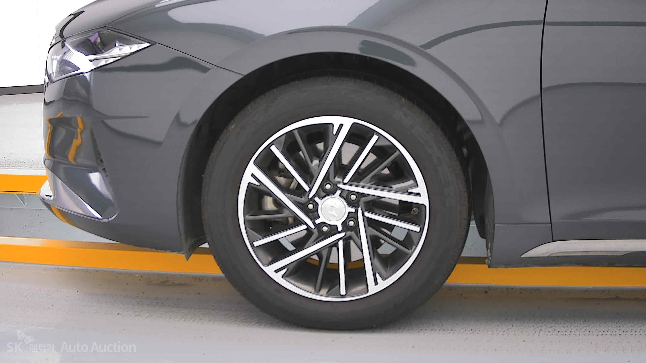 2022 - hyundai grandeur