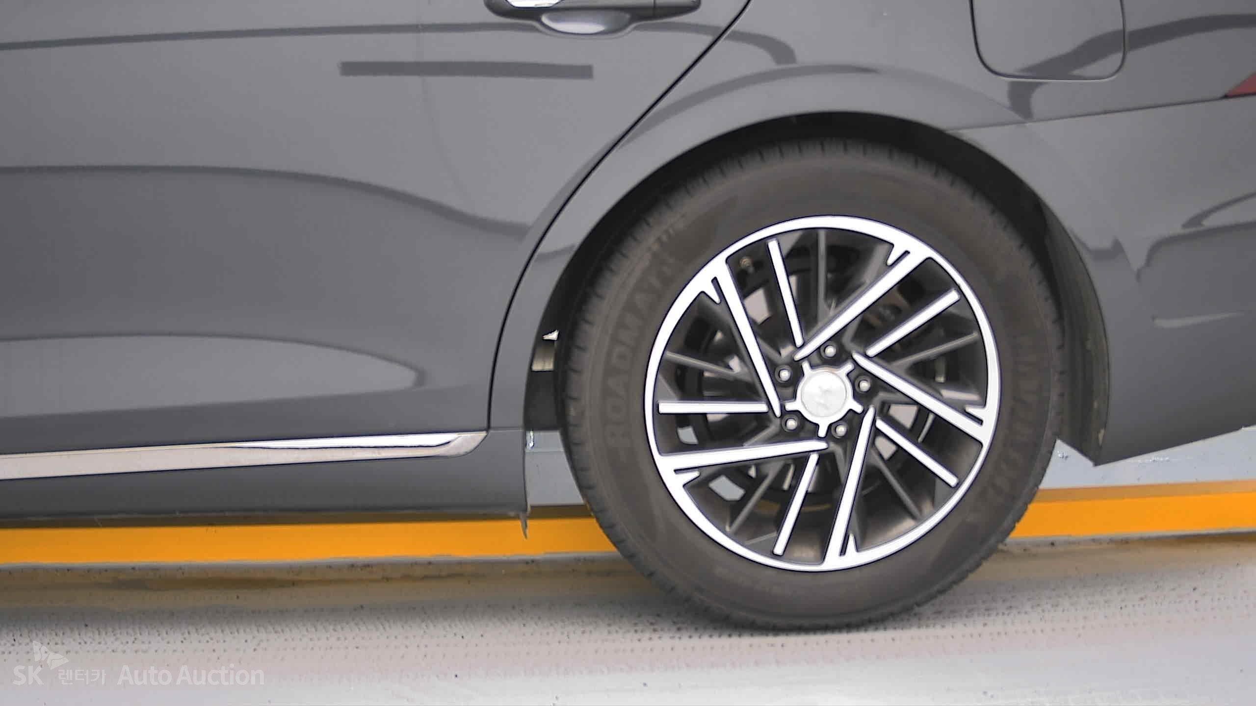 2022 - hyundai grandeur