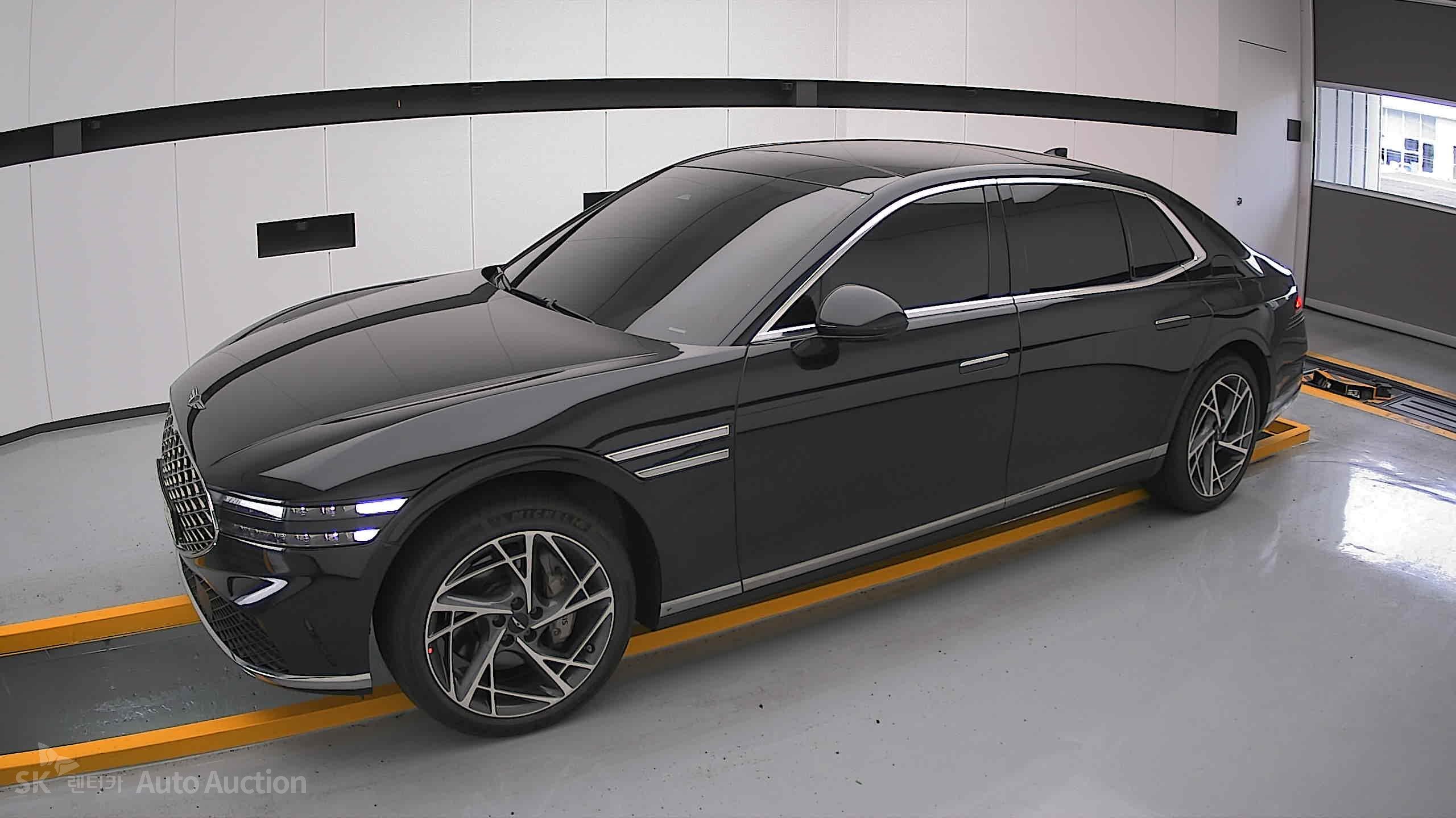 2022 - genesis g90