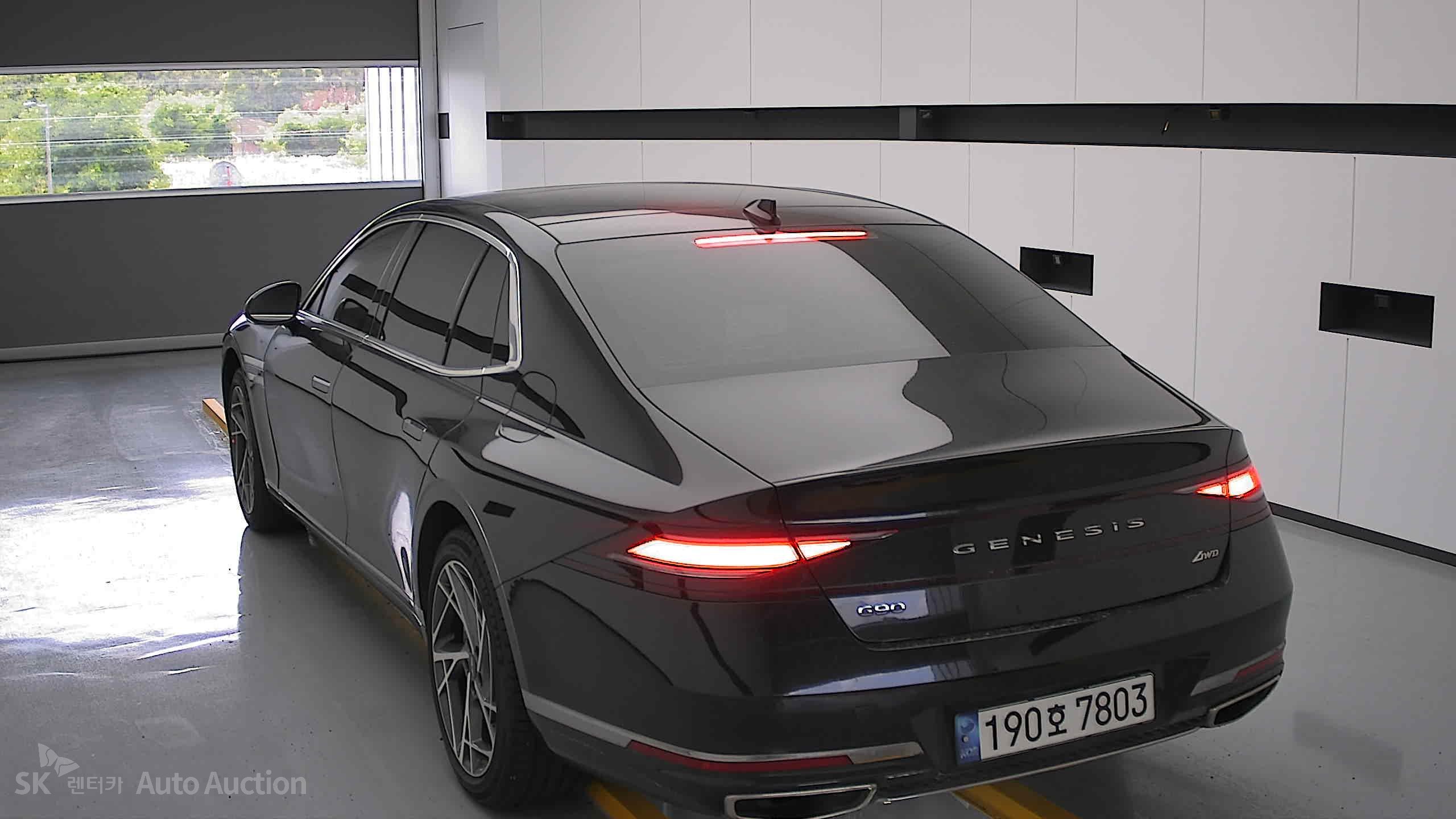 2022 - genesis g90