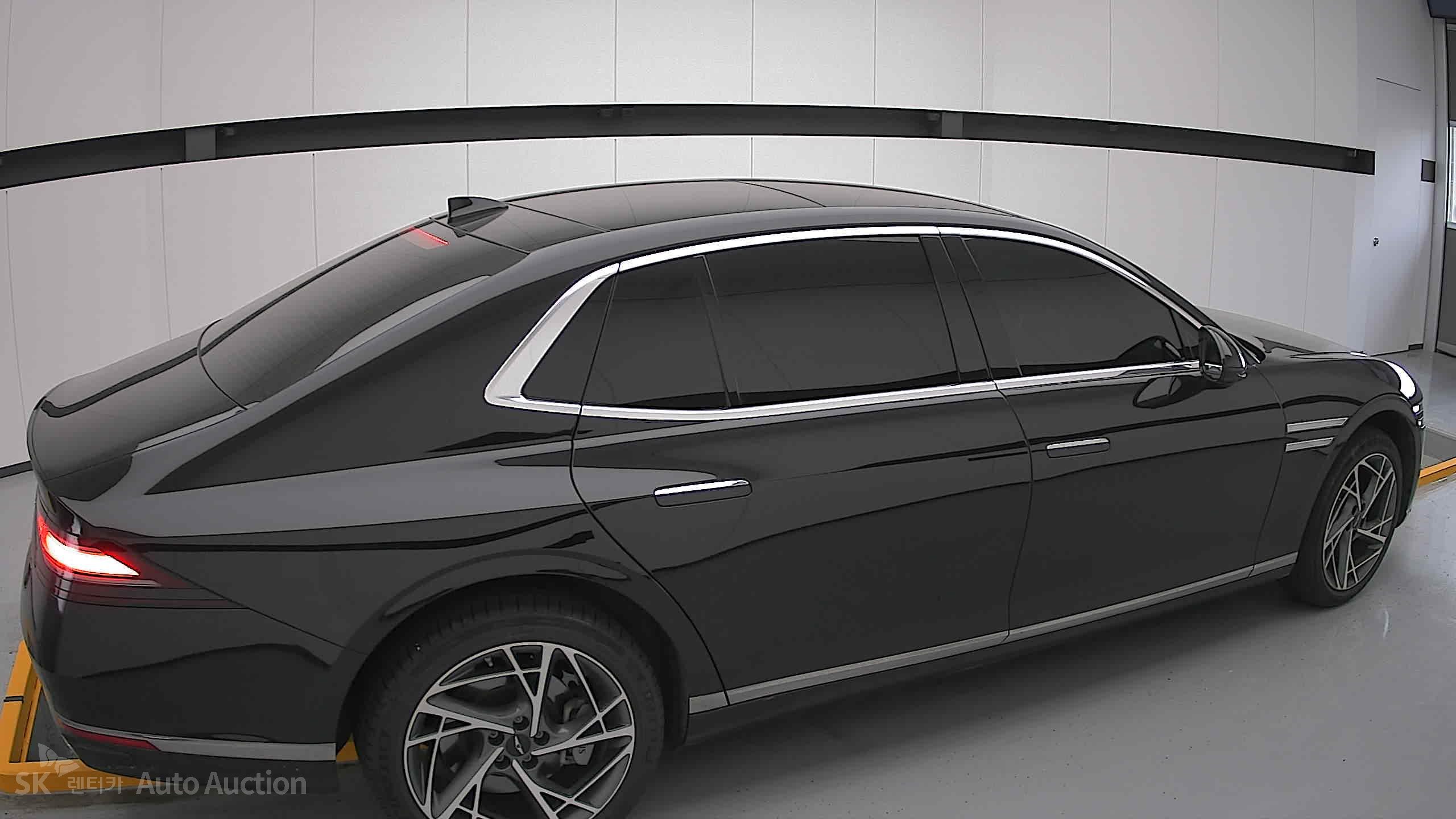 2022 - genesis g90
