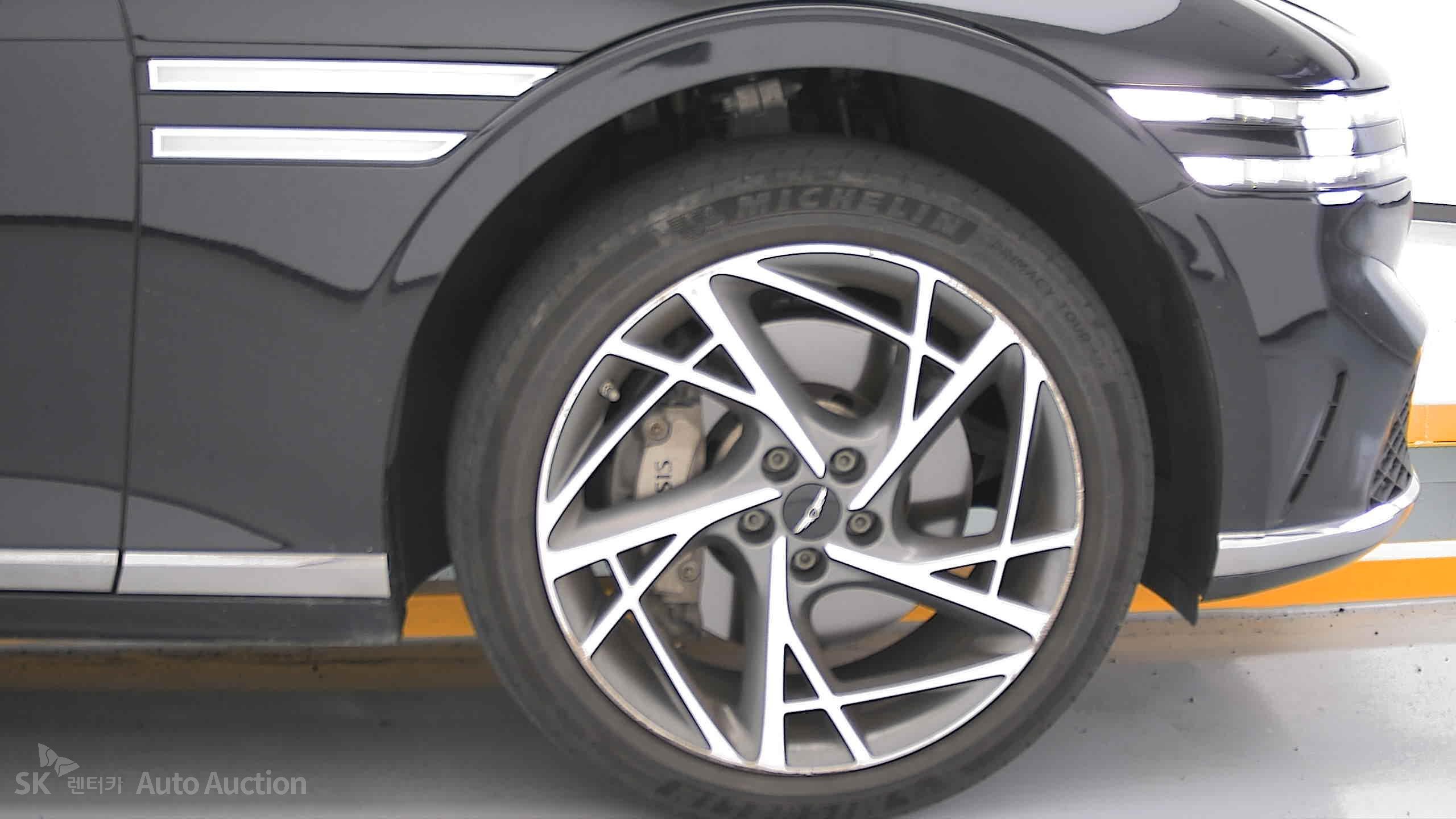 2022 - genesis g90
