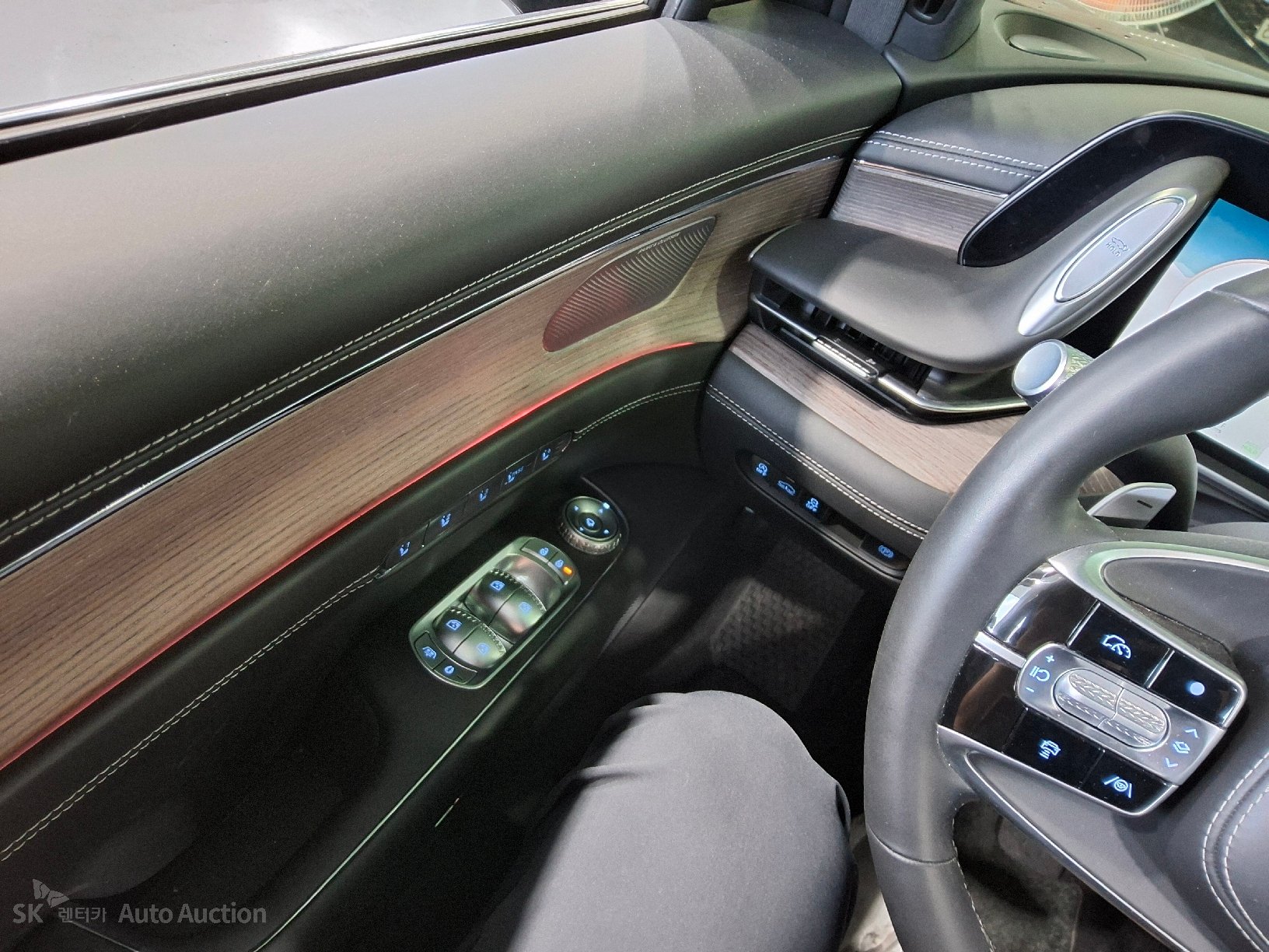 2022 - genesis g90
