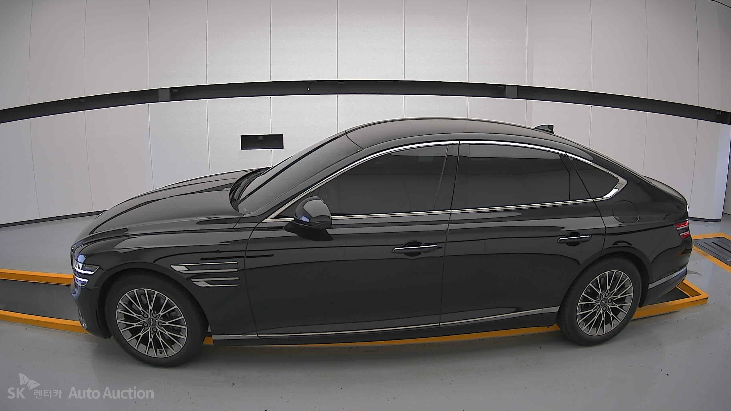 2021 - genesis g80