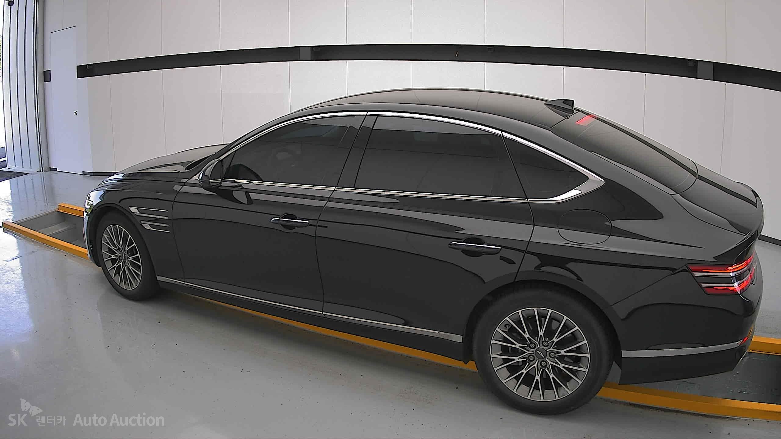 2021 - genesis g80