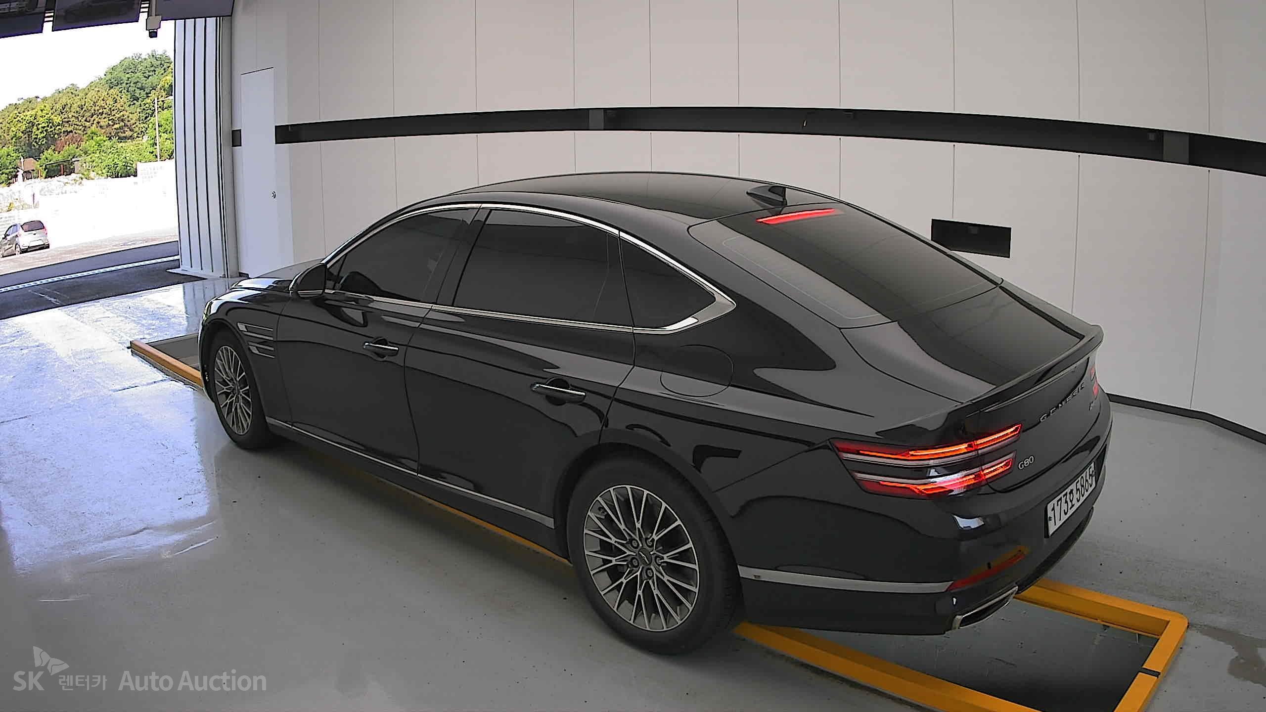 2021 - genesis g80