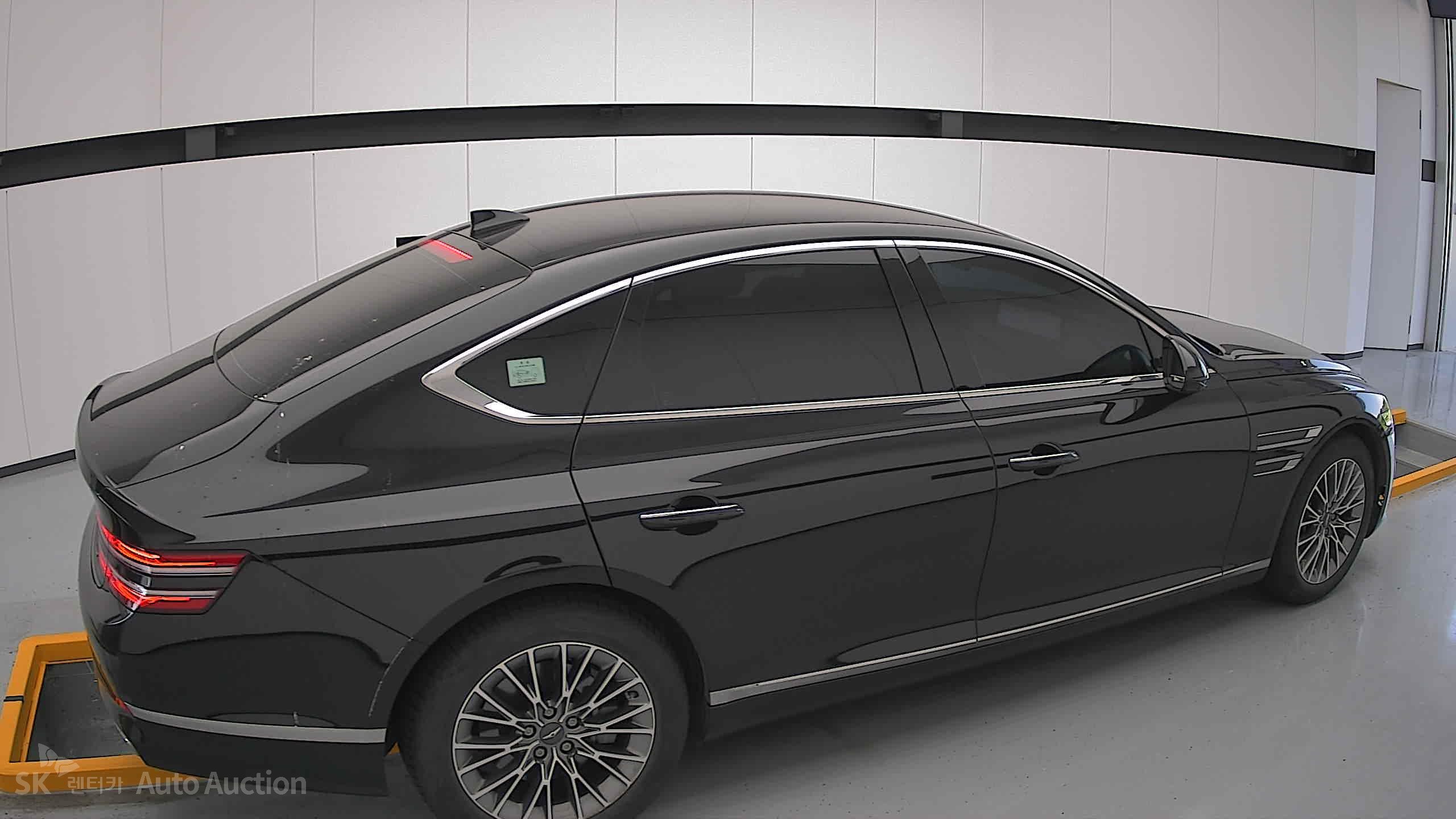 2021 - genesis g80