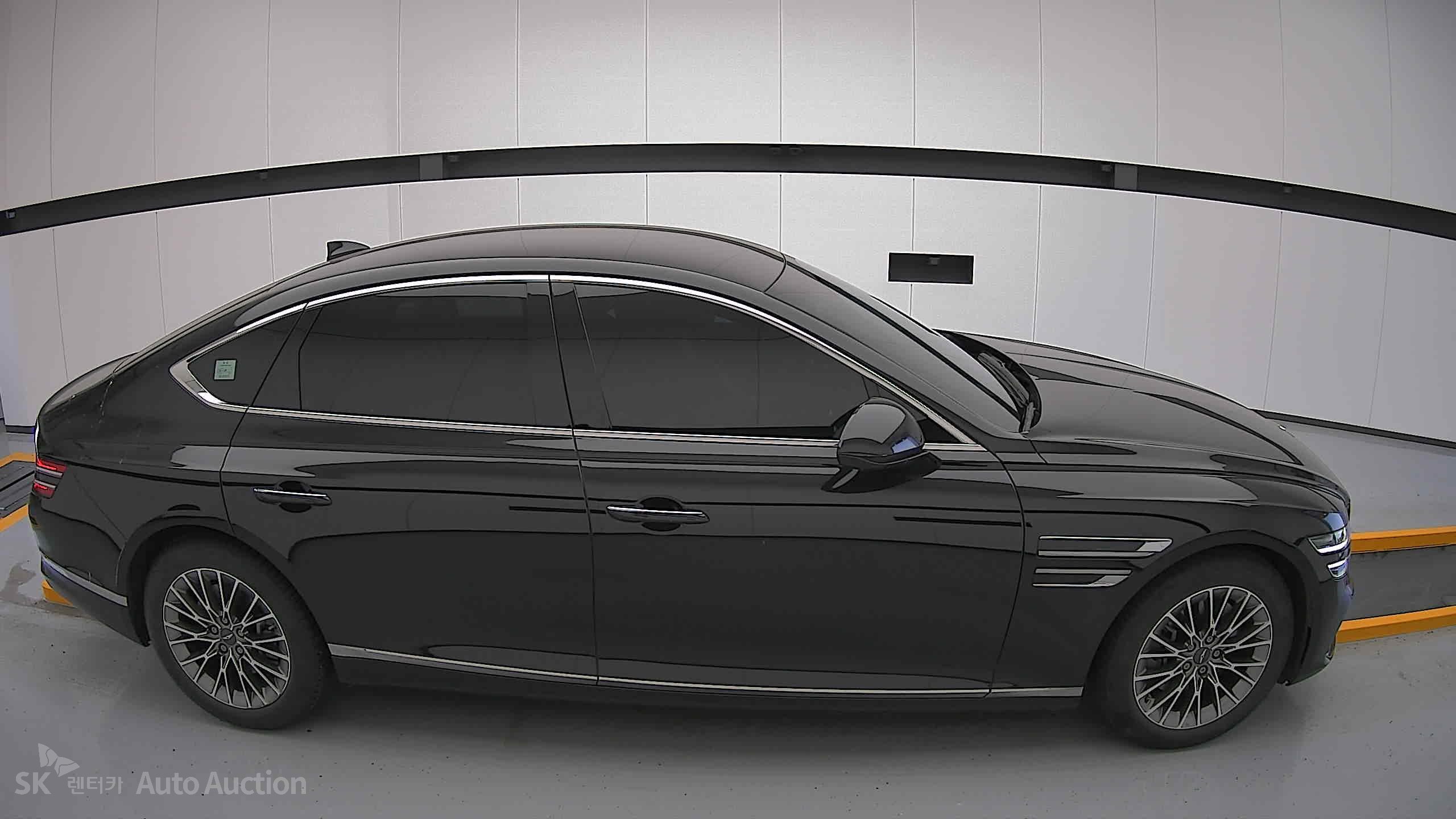 2021 - genesis g80