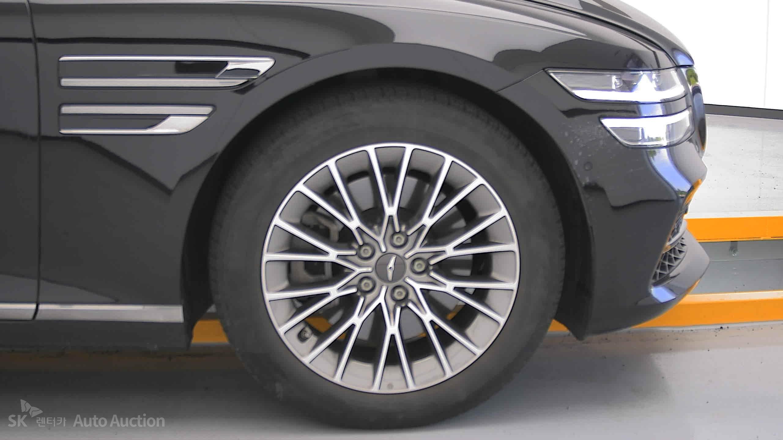 2021 - genesis g80