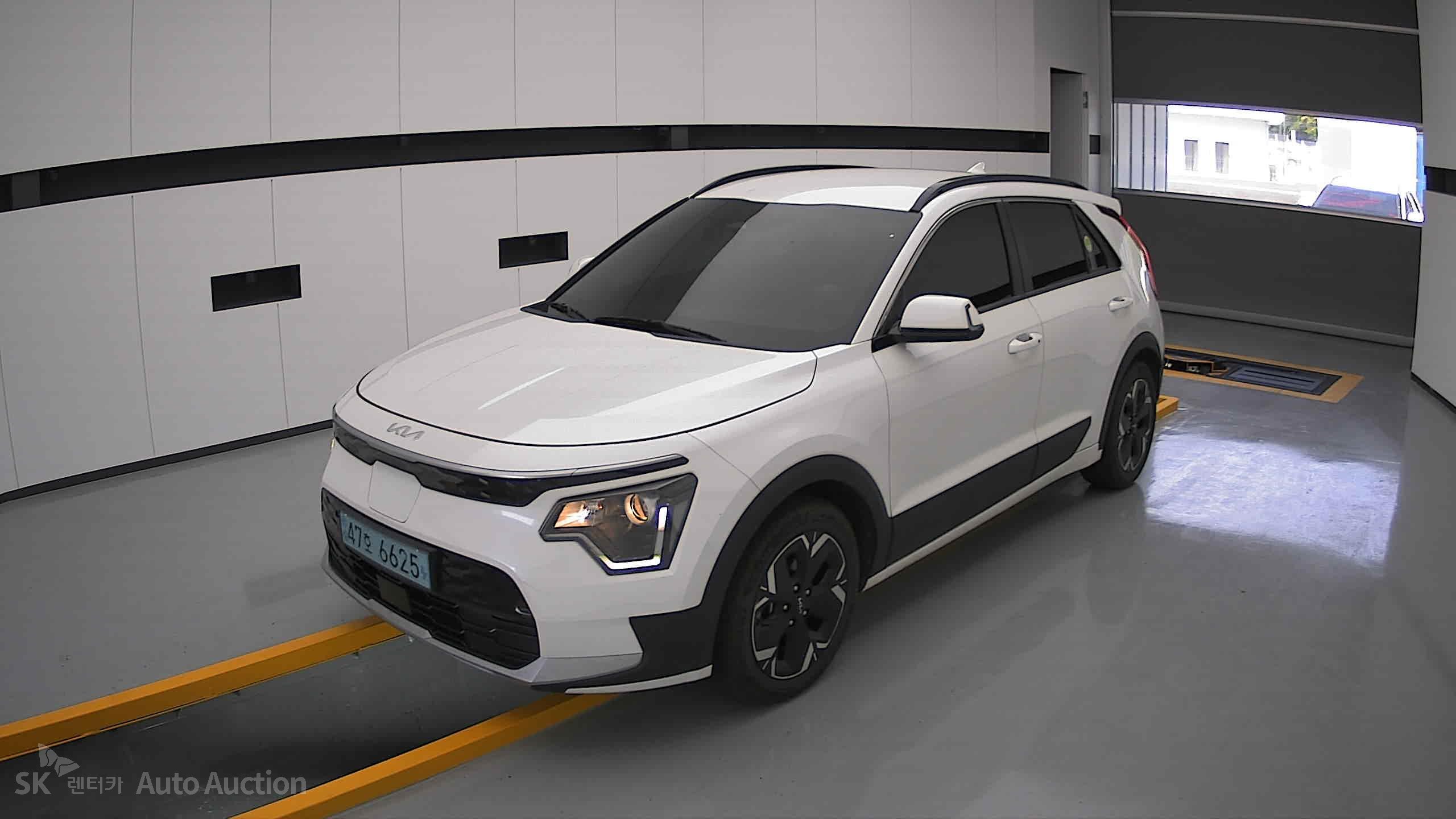 2023 - kia niro ev