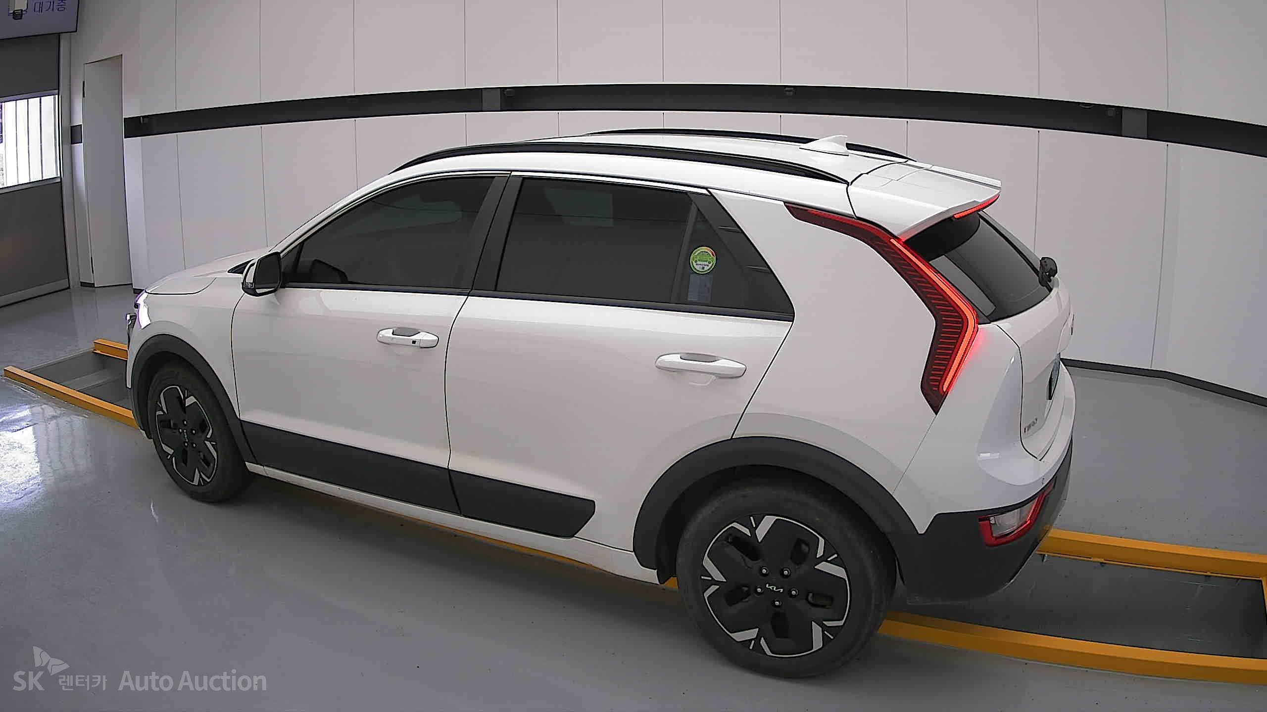 2023 - kia niro ev