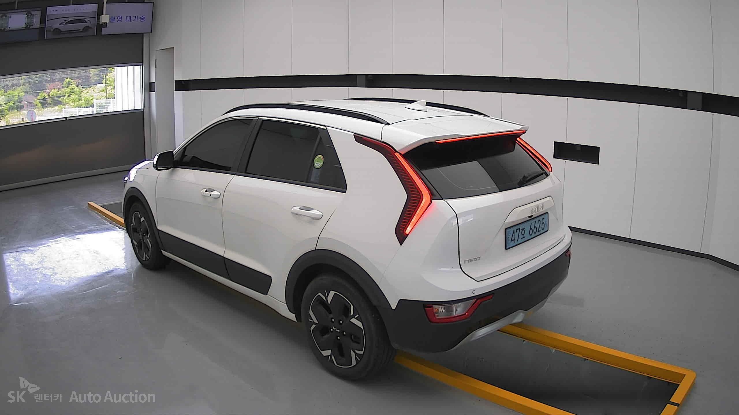 2023 - kia niro ev