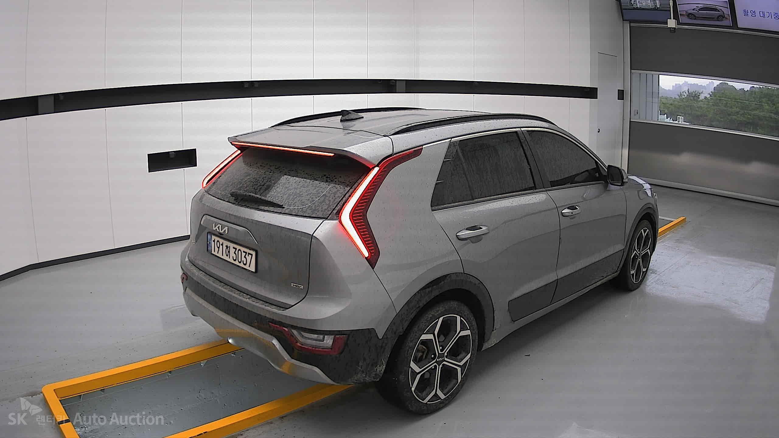 2022 - kia all-new niro