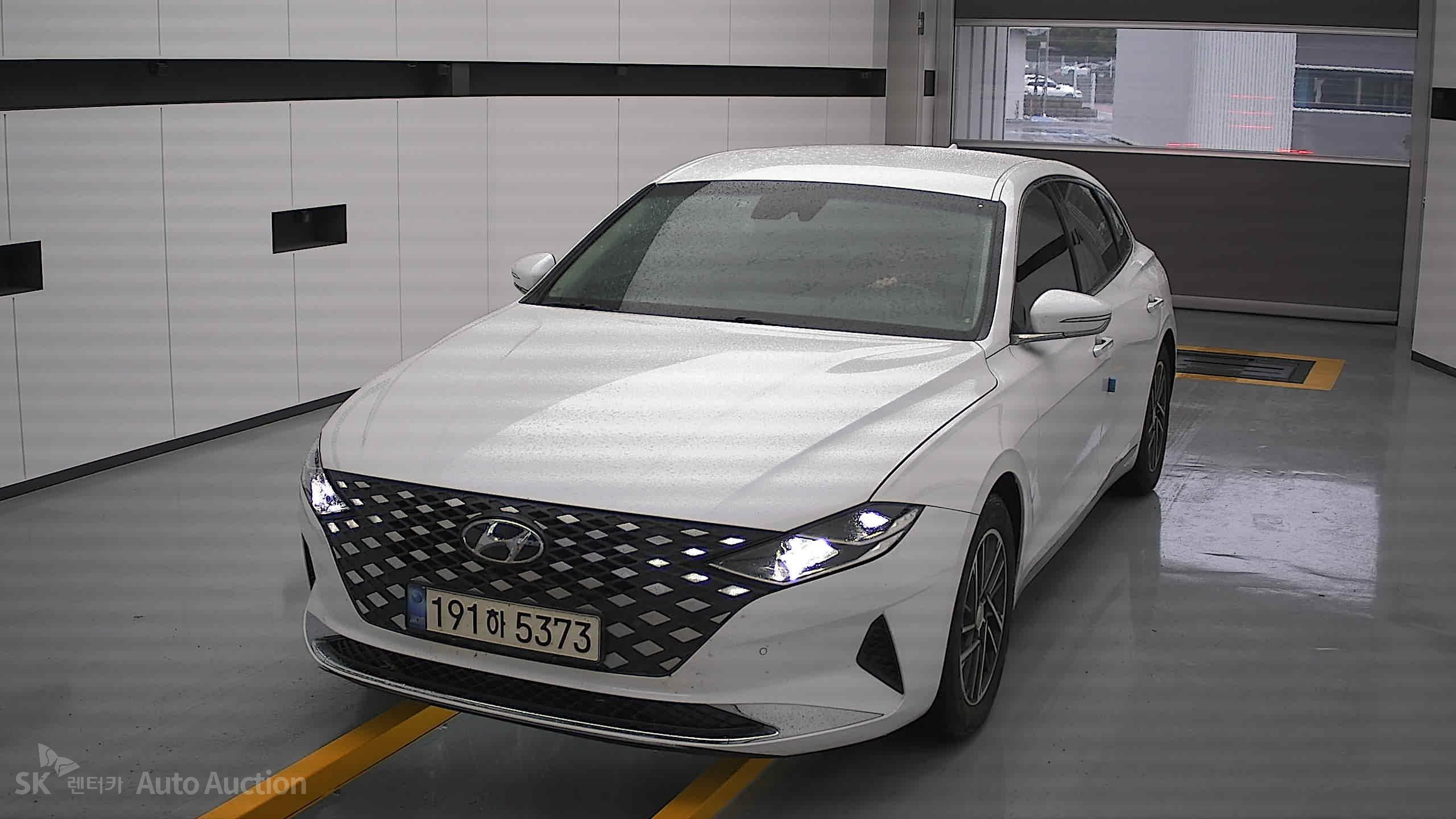 2022 - hyundai grandeur