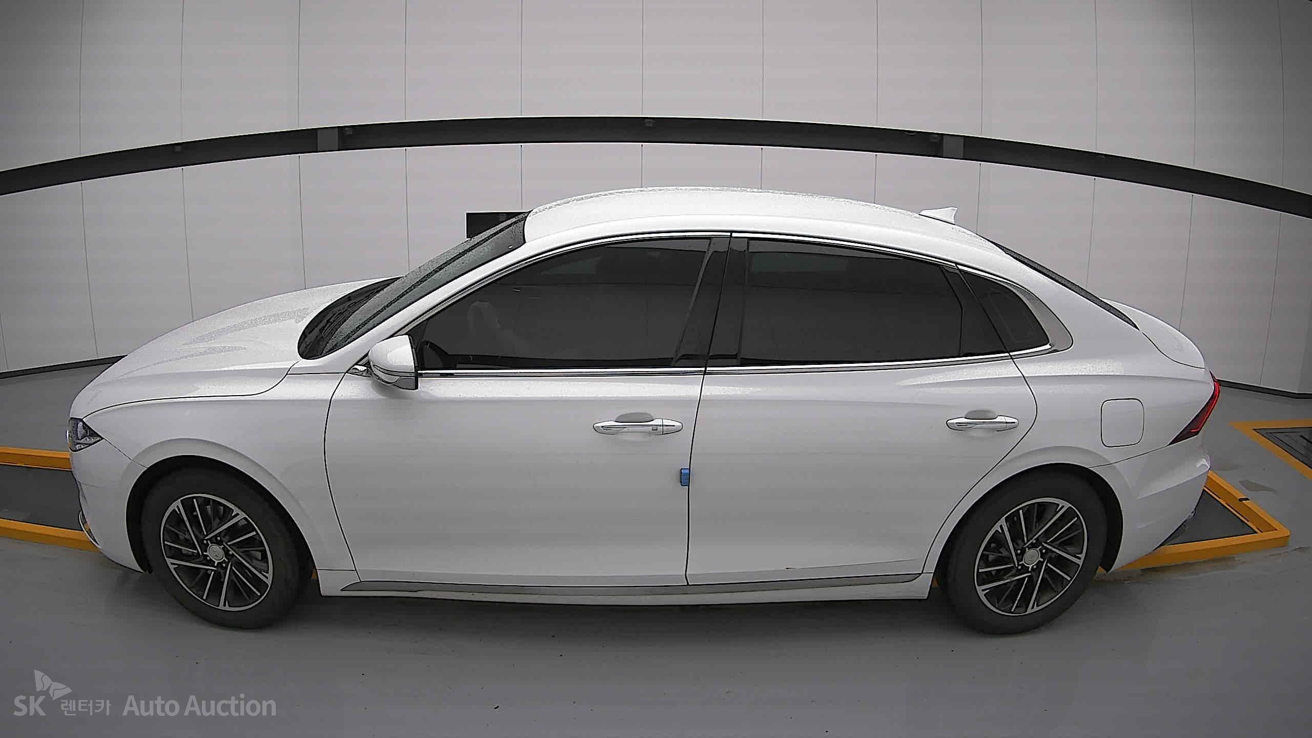 2022 - hyundai grandeur