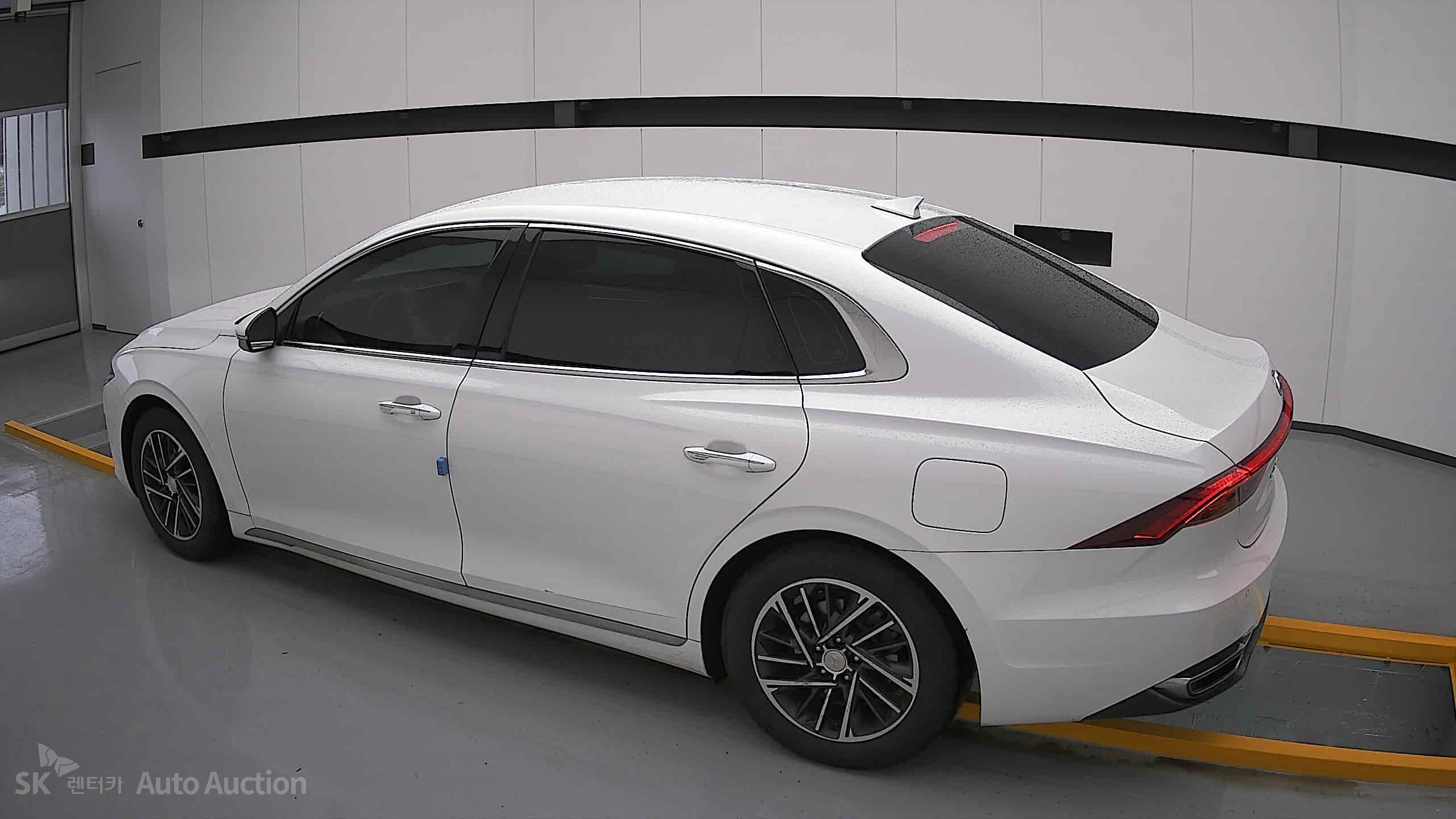 2022 - hyundai grandeur