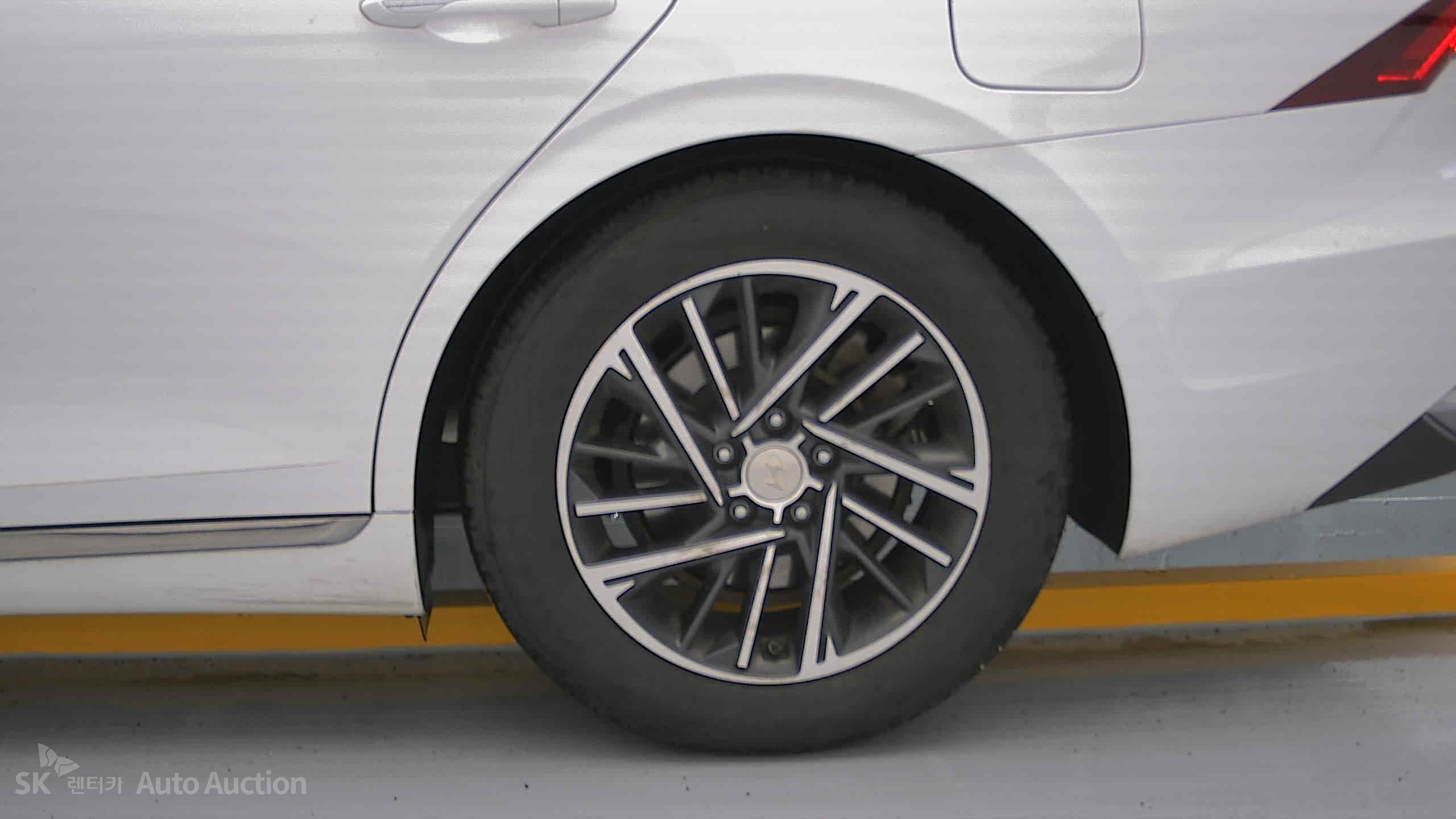 2022 - hyundai grandeur