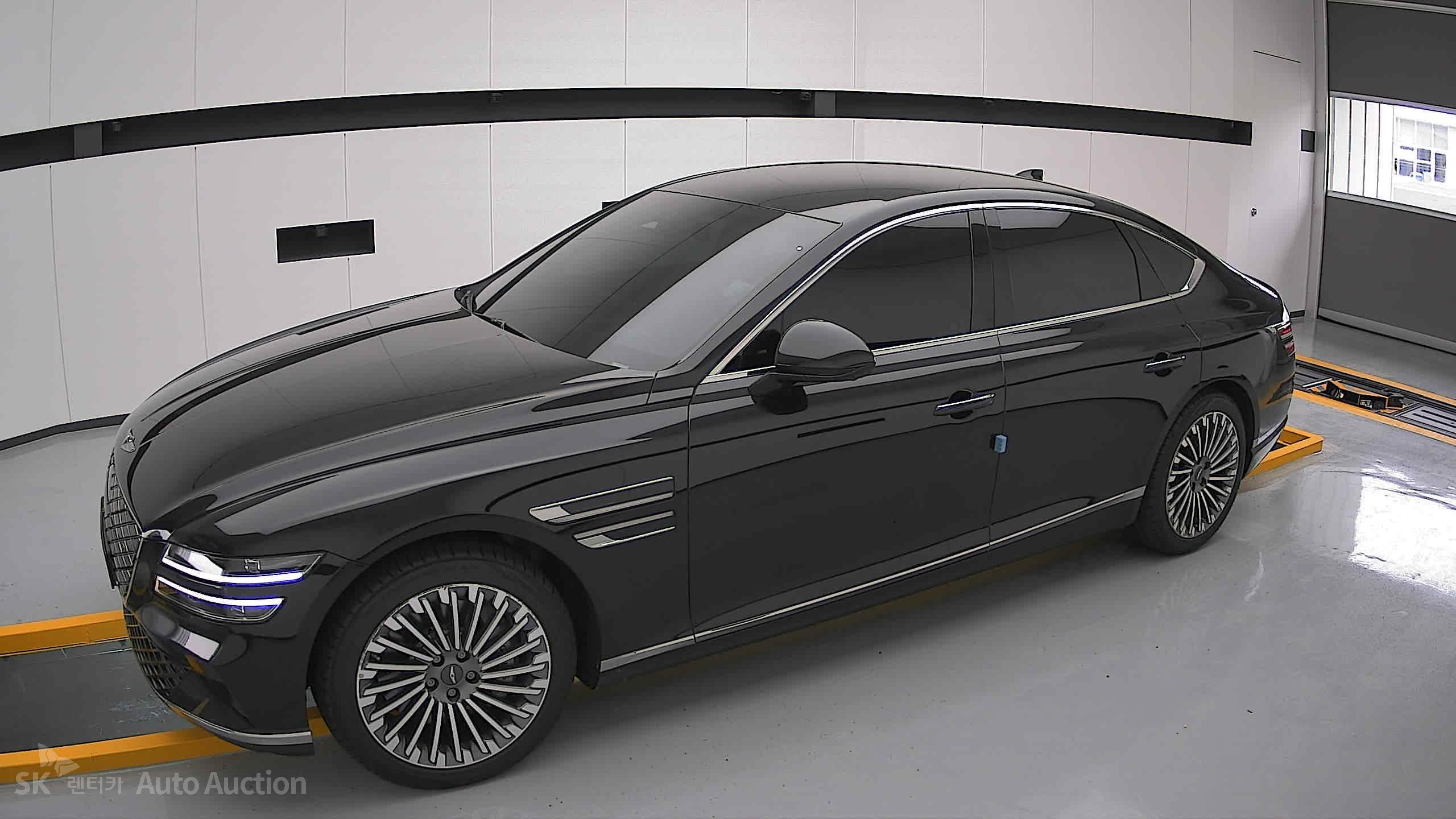 2022 - genesis eg80