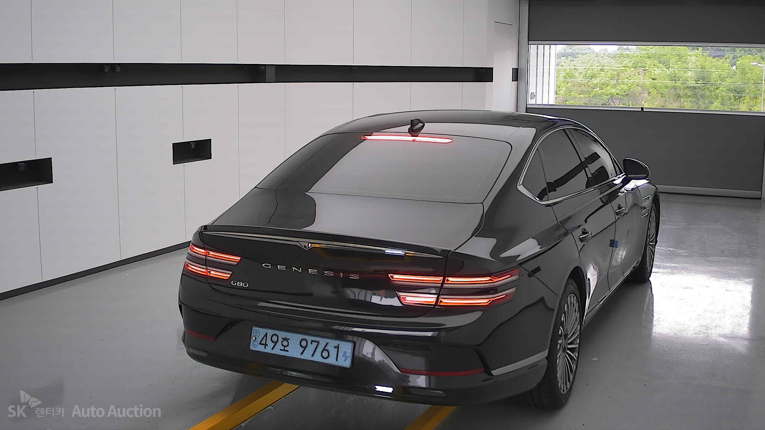 2022 - genesis eg80