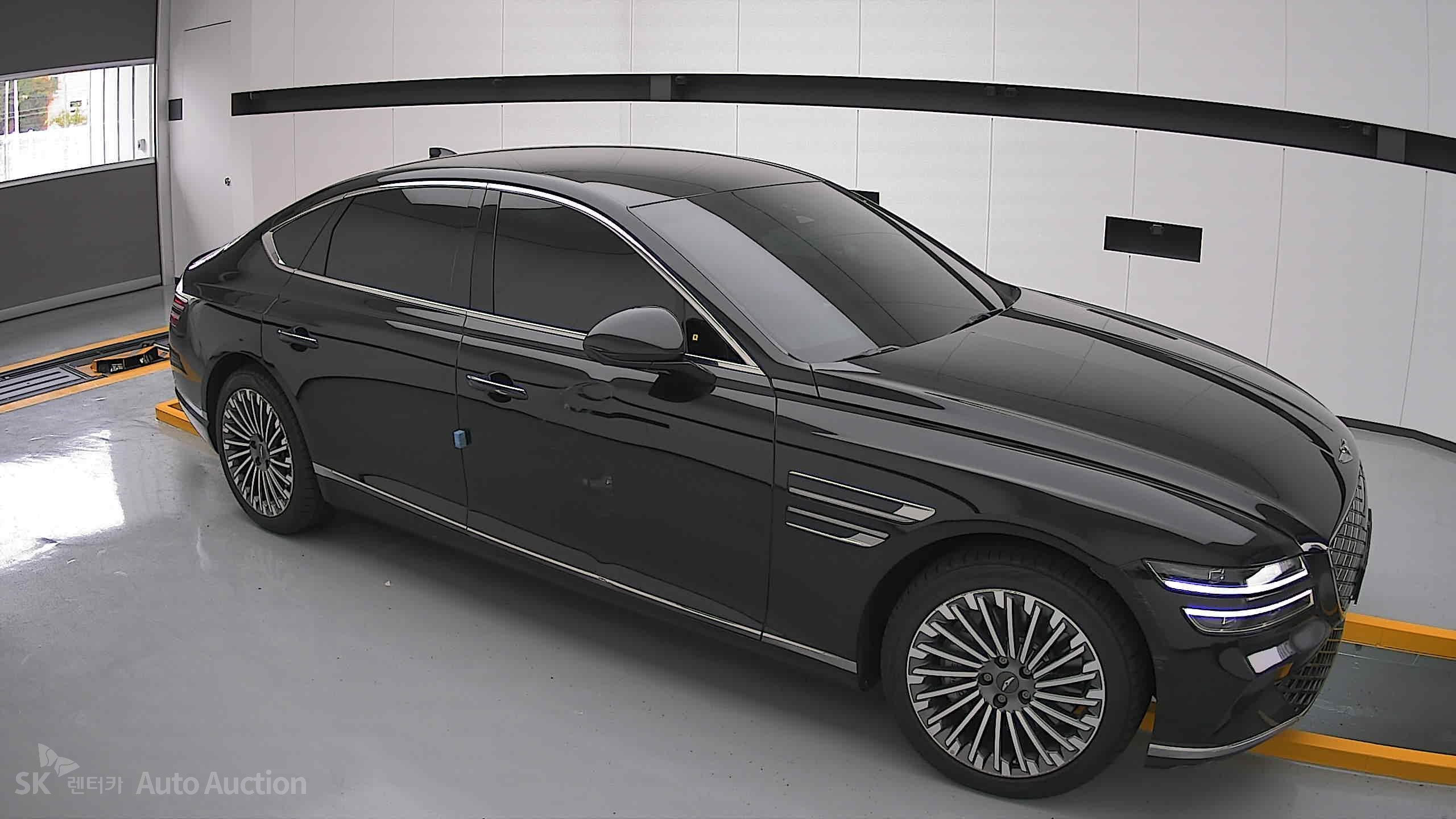 2022 - genesis eg80