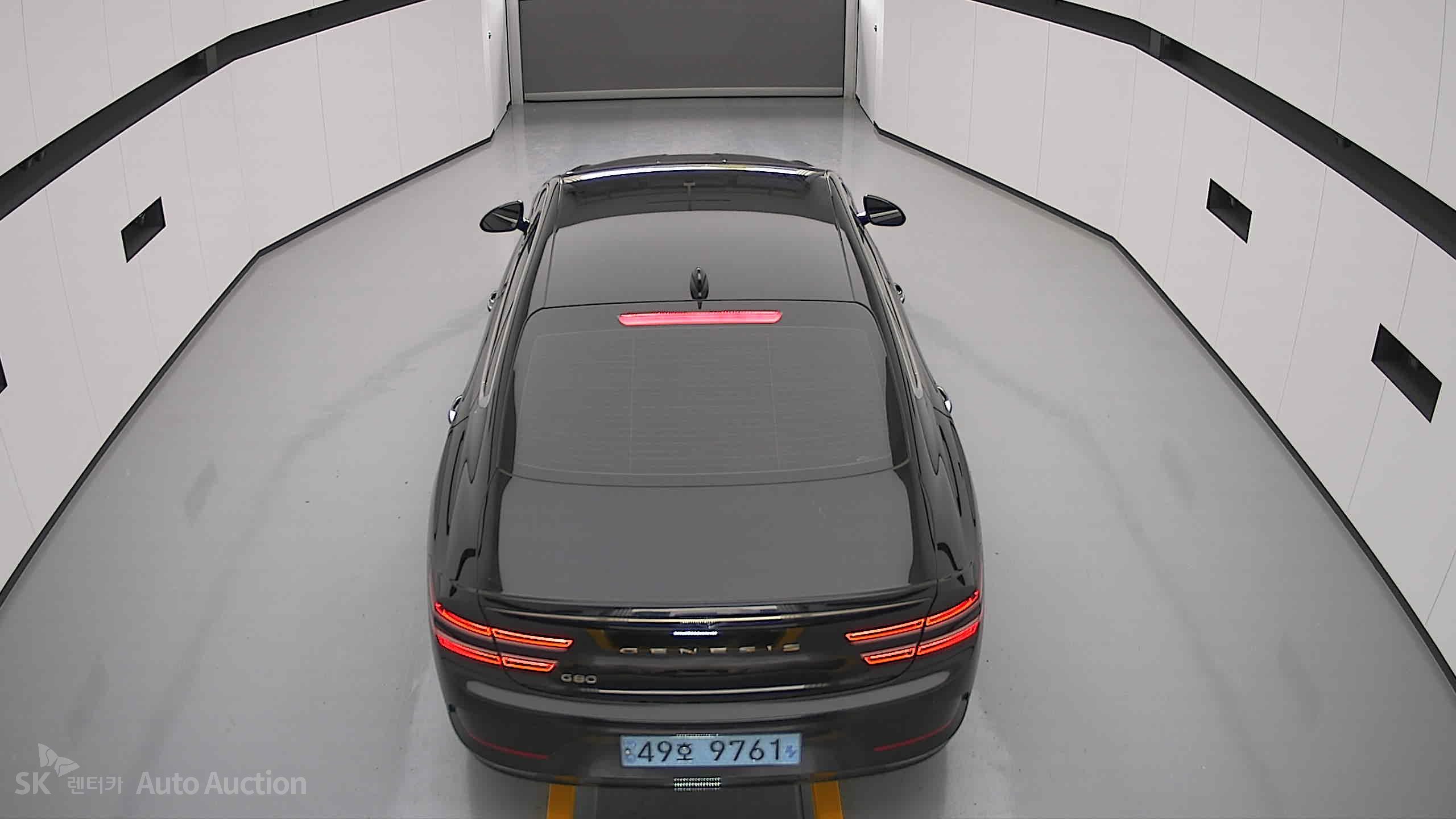 2022 - genesis eg80