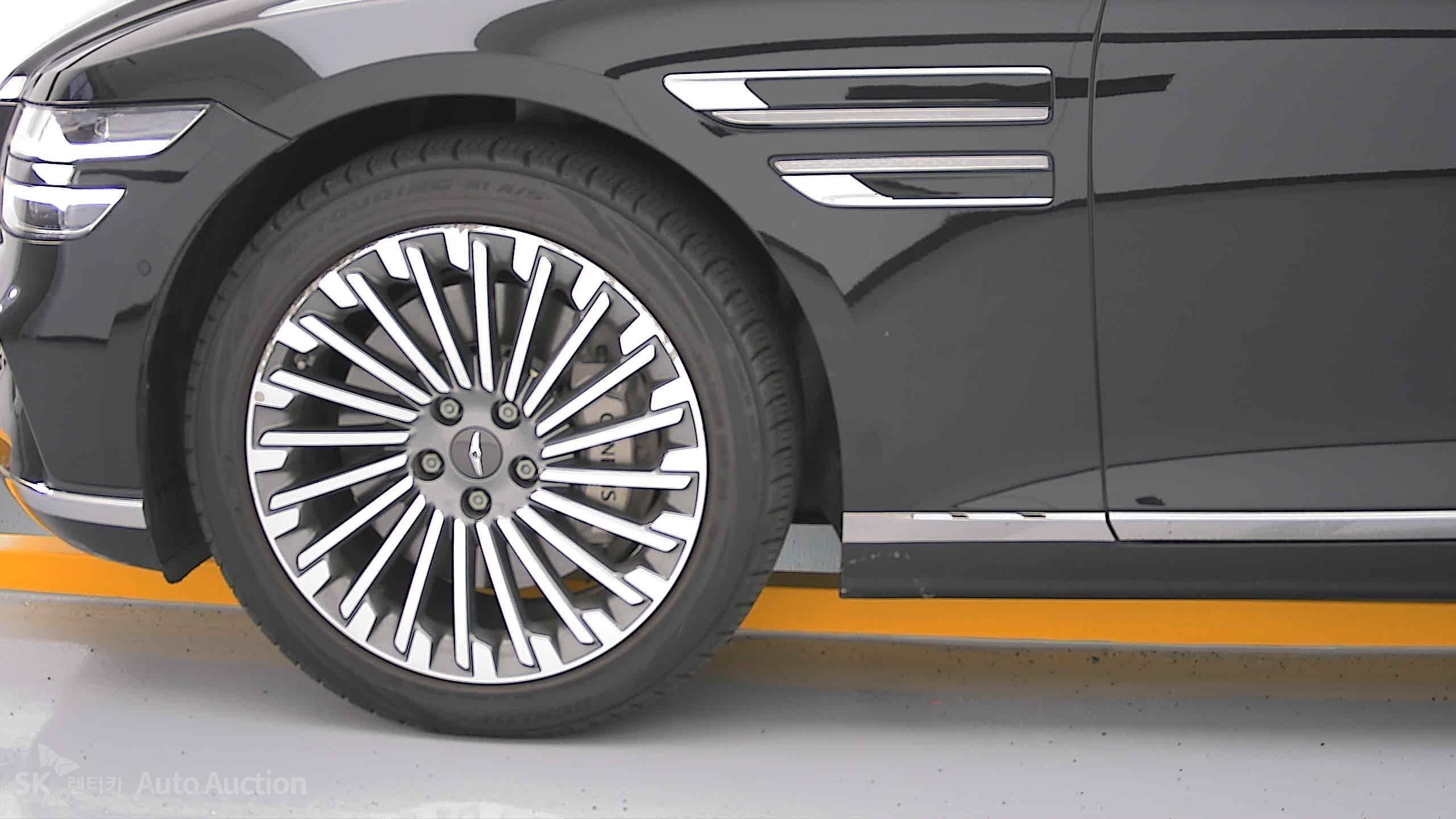 2022 - genesis eg80