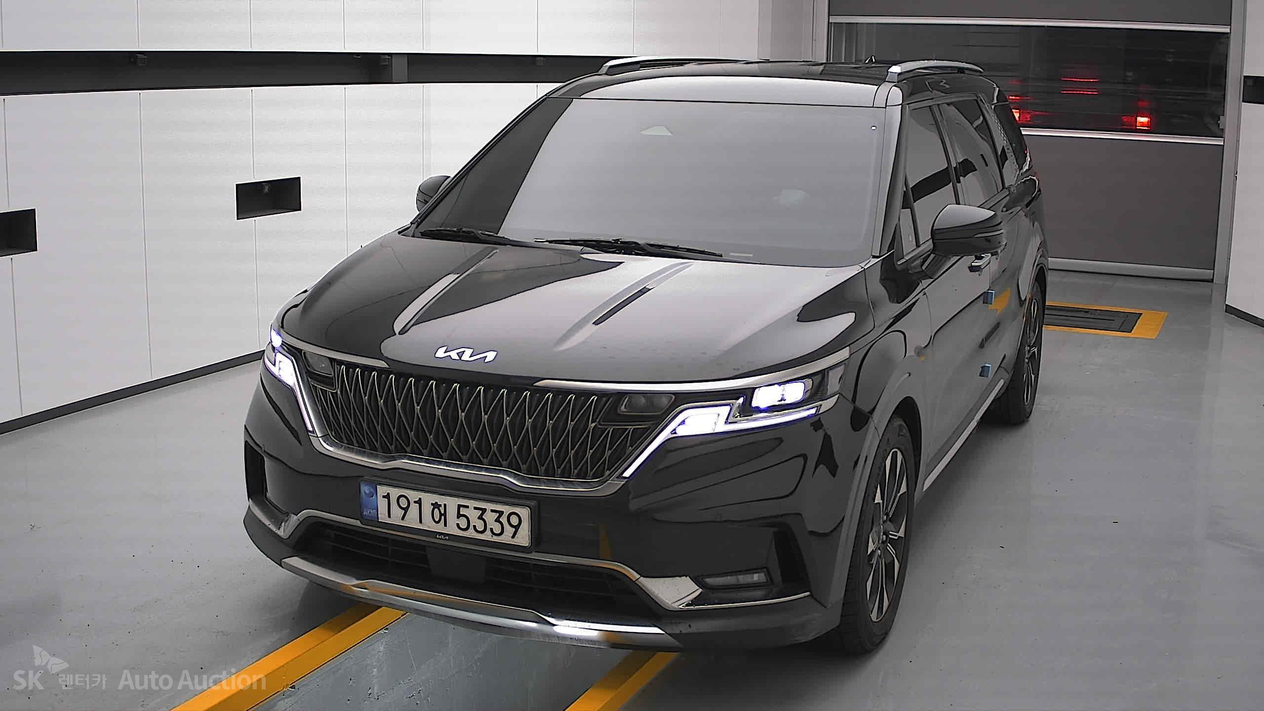 2023 - kia carnival