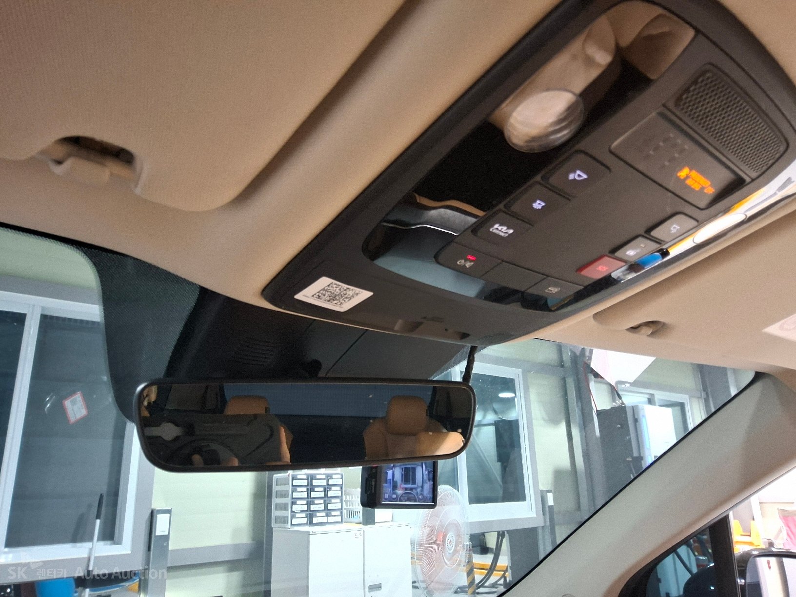 2023 - kia carnival
