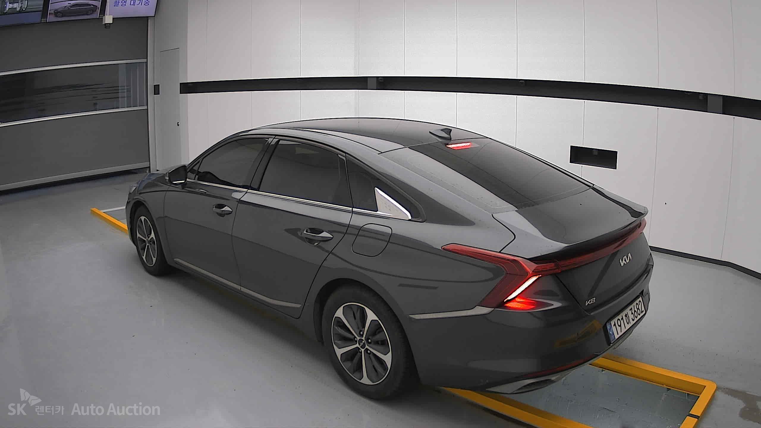 2023 - kia k8