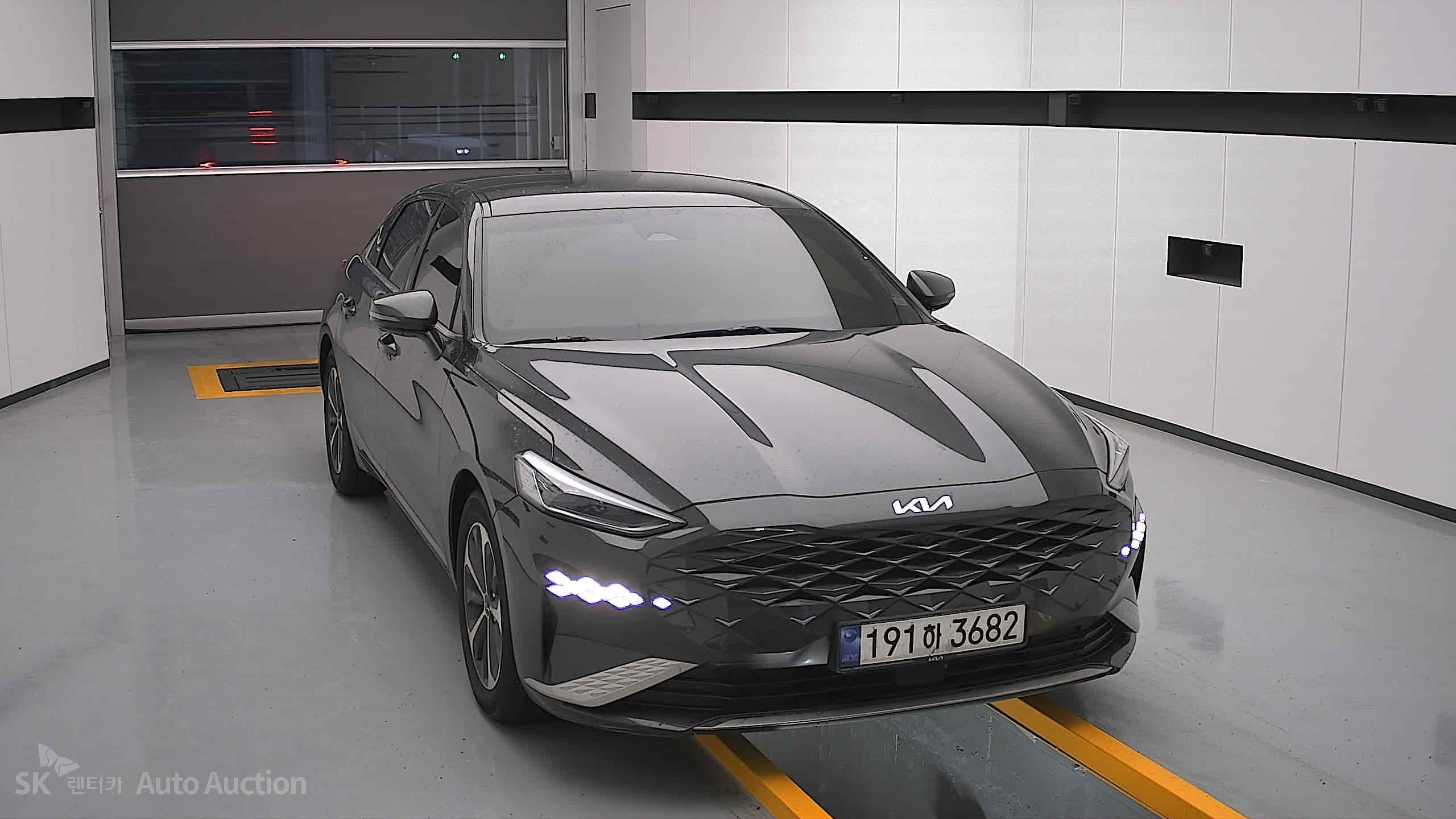 2023 - kia k8